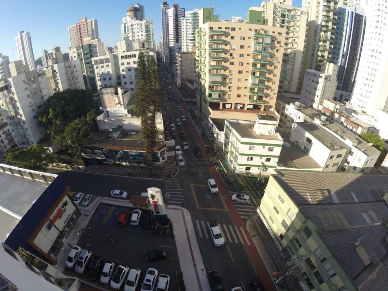 Apto Av. Brasil - Centro