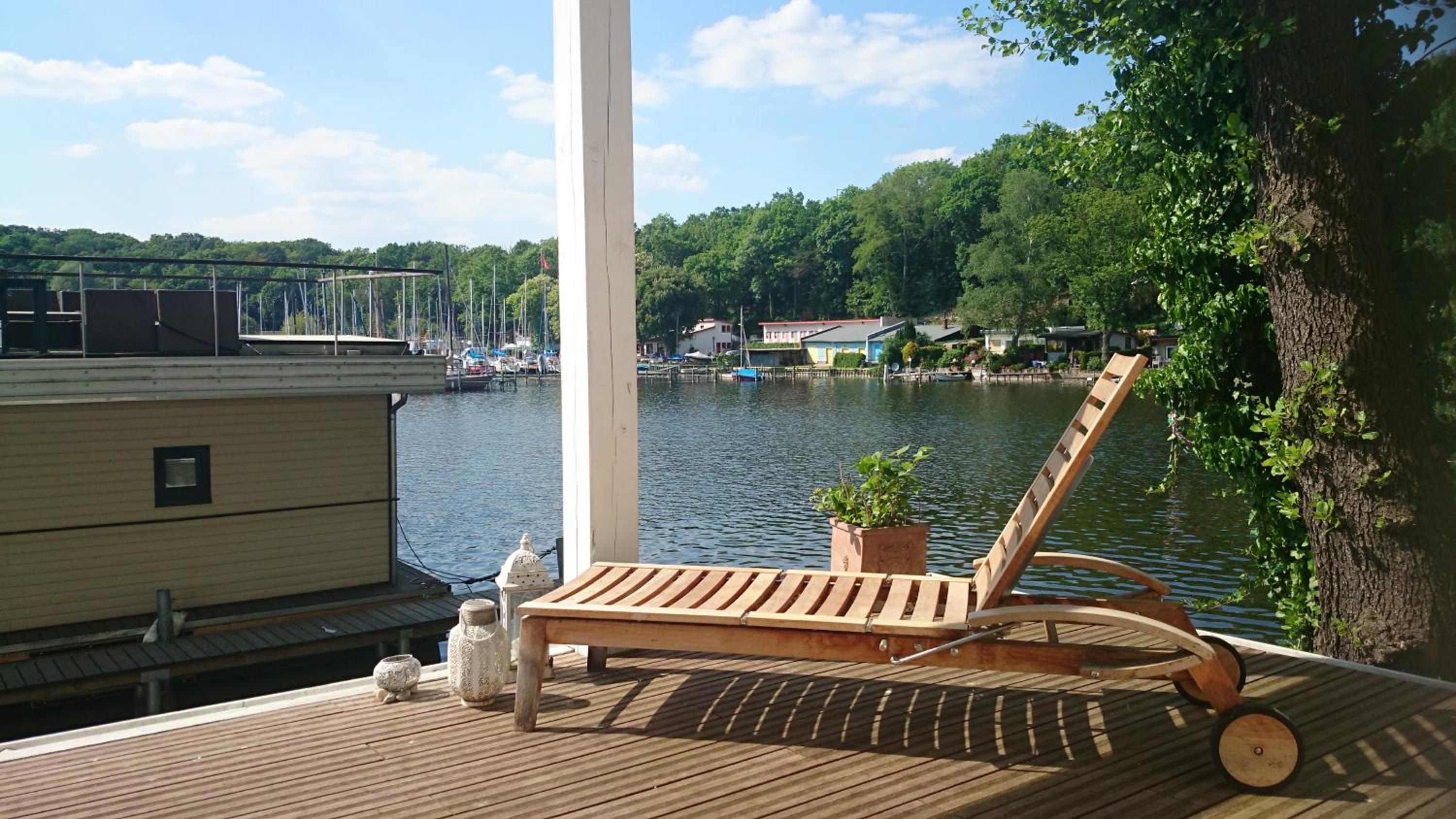 Marina Hausboote und Seelodge