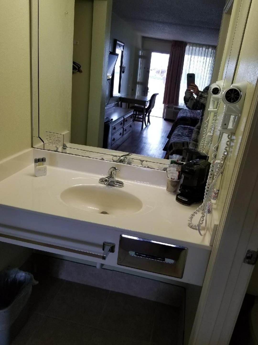 Bestway Inn - Madison