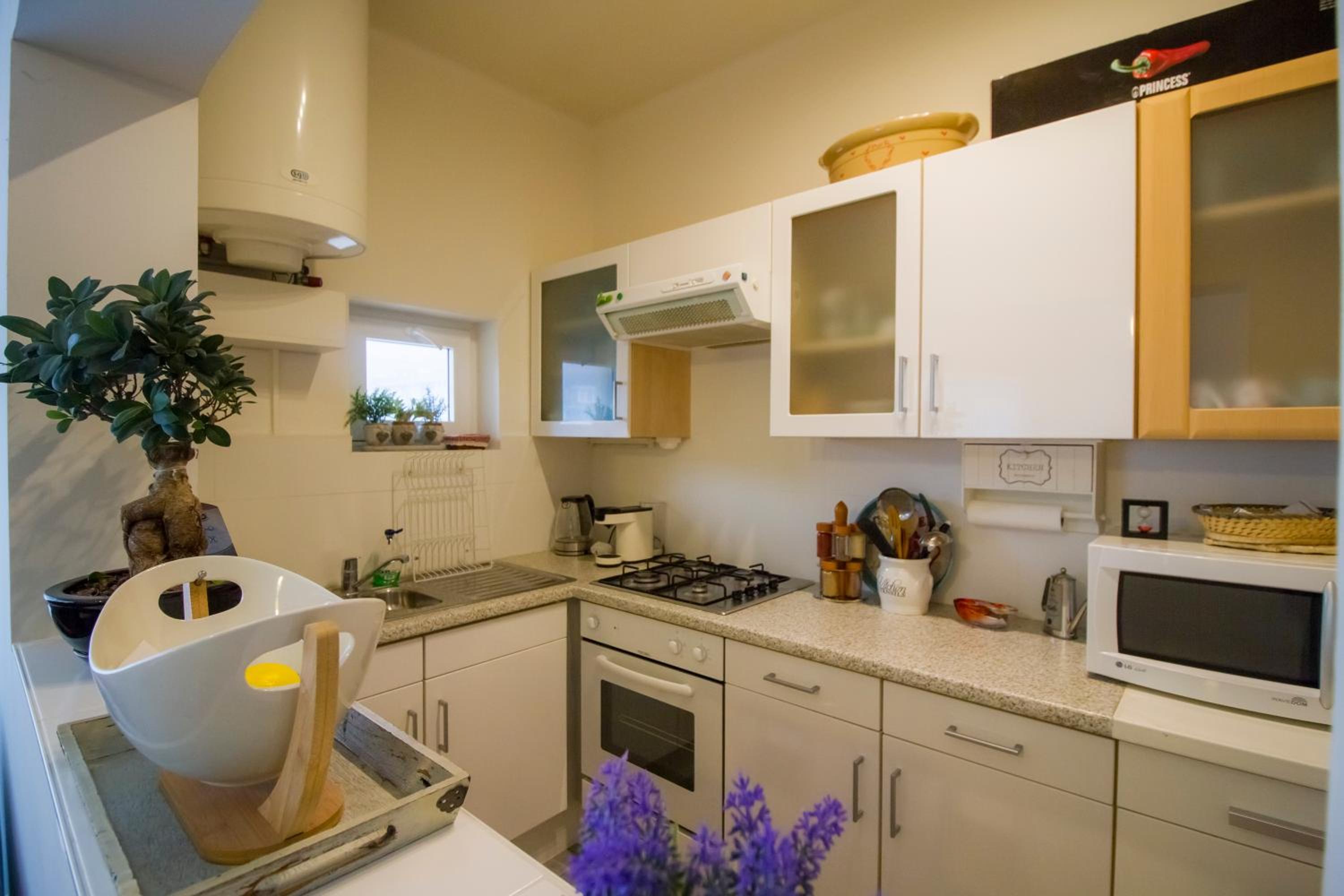 Modern apartment near the sea. view 5