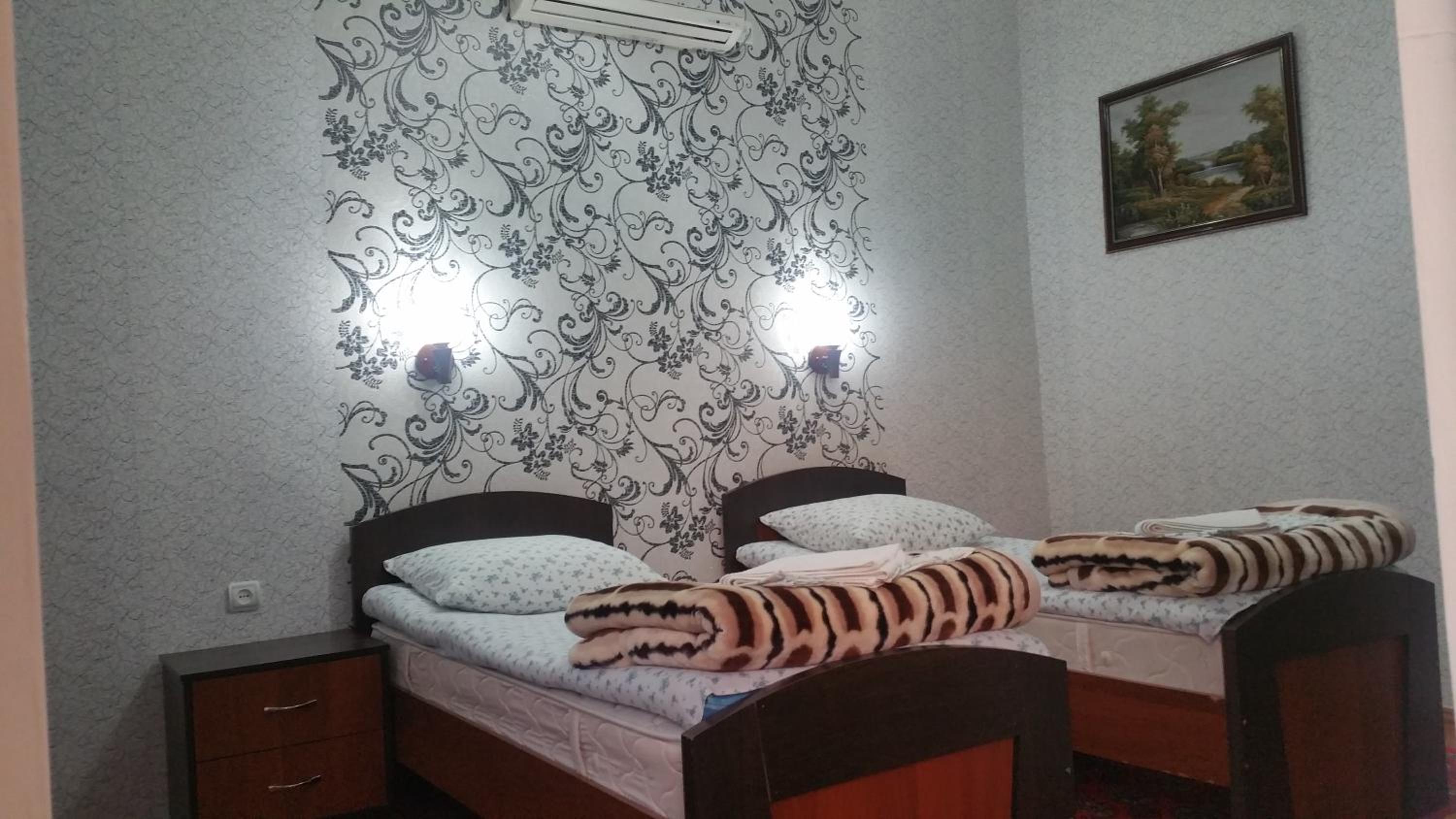 Gulnara Guesthouse - Hostel