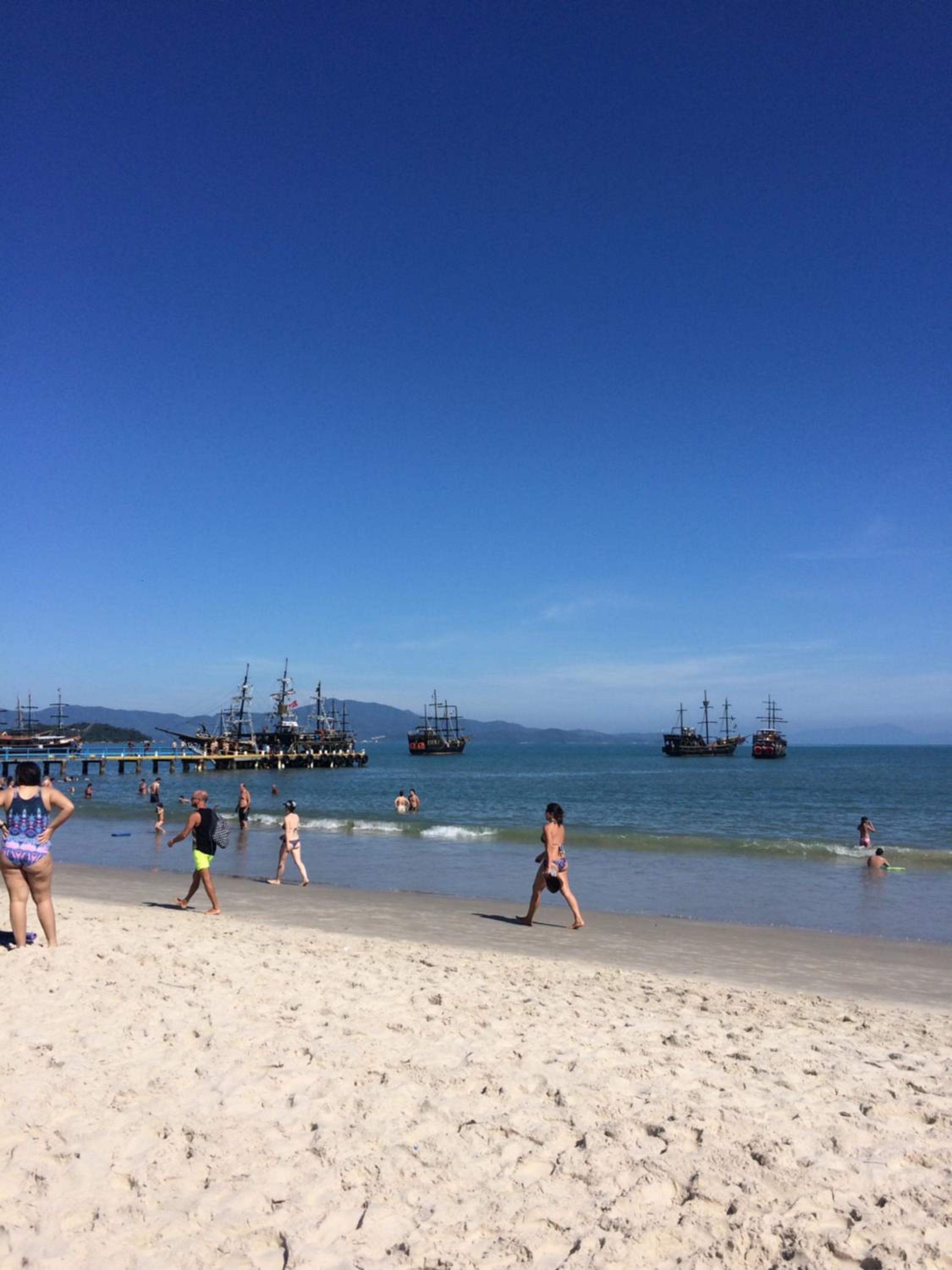 Lindo Apto, 50metros do mar, Ideal Para Familias