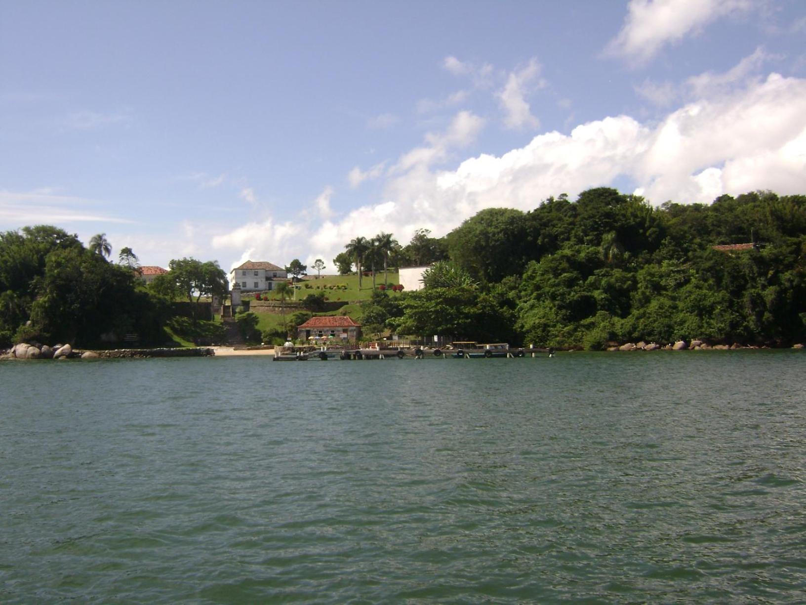 Lindo Apto, 50metros do mar, Ideal Para Familias