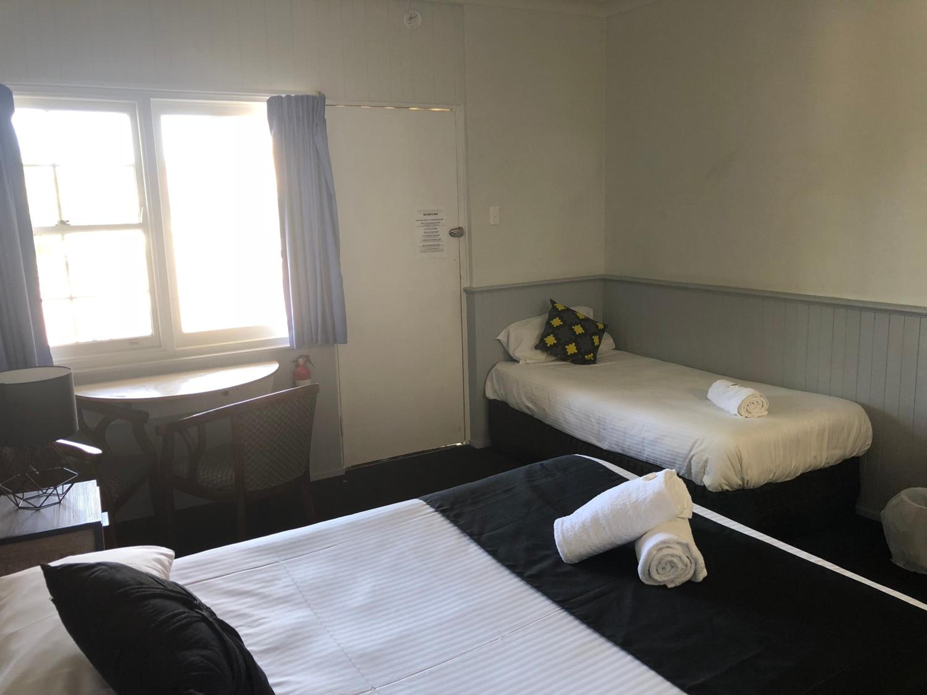 Squid's Ink Motel