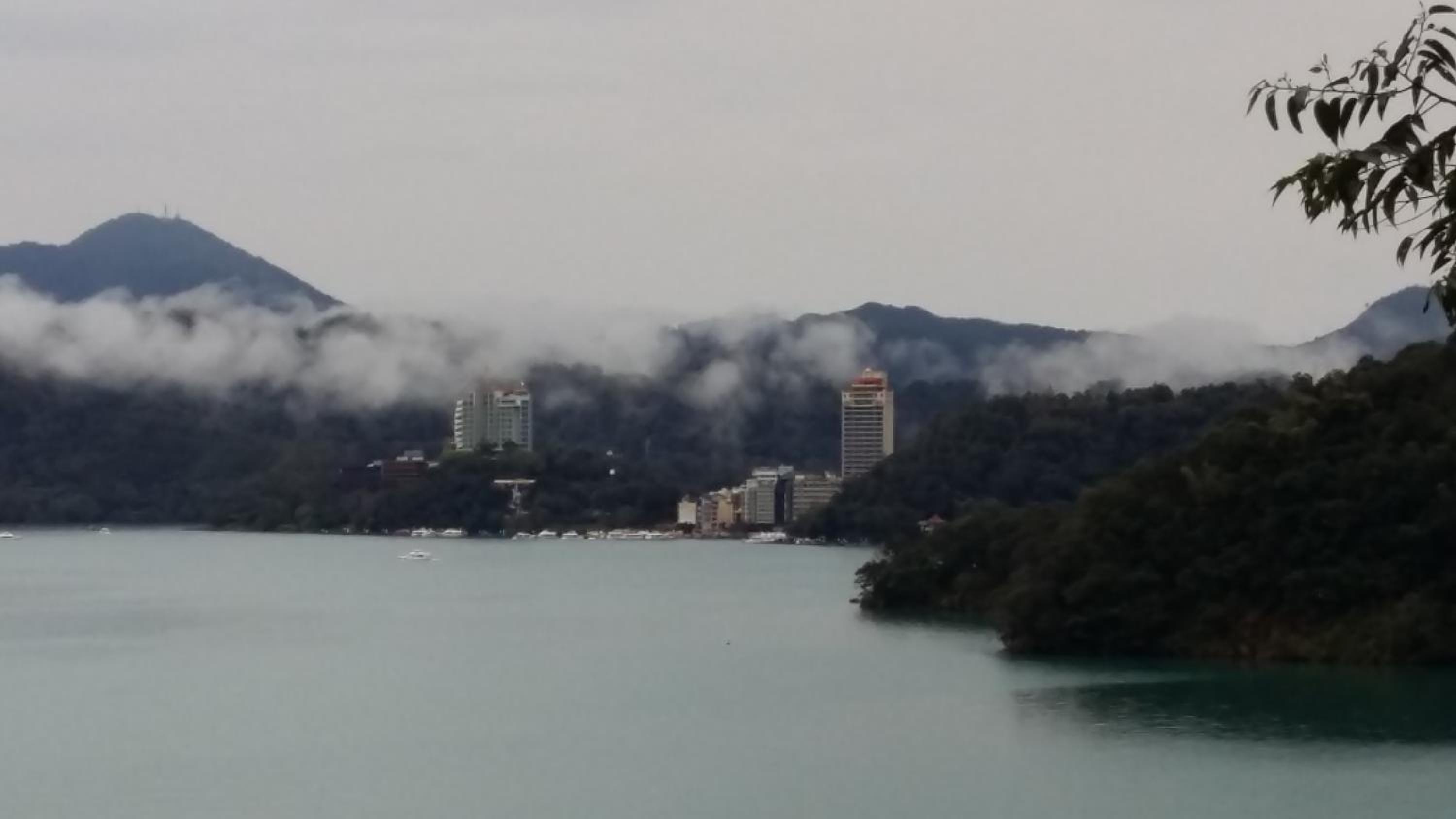 Yi Da Lakeside Hotel