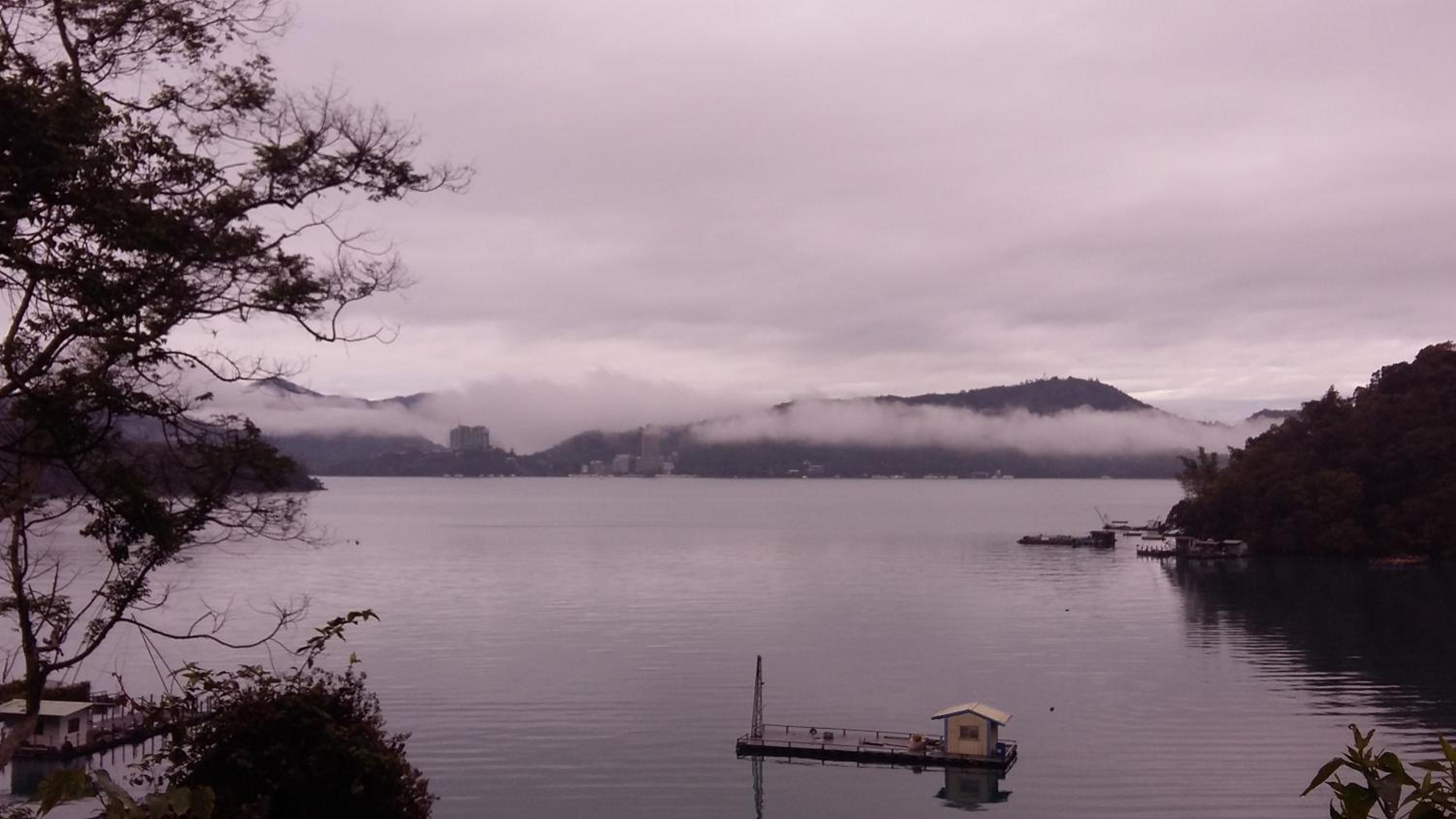 Yi Da Lakeside Hotel