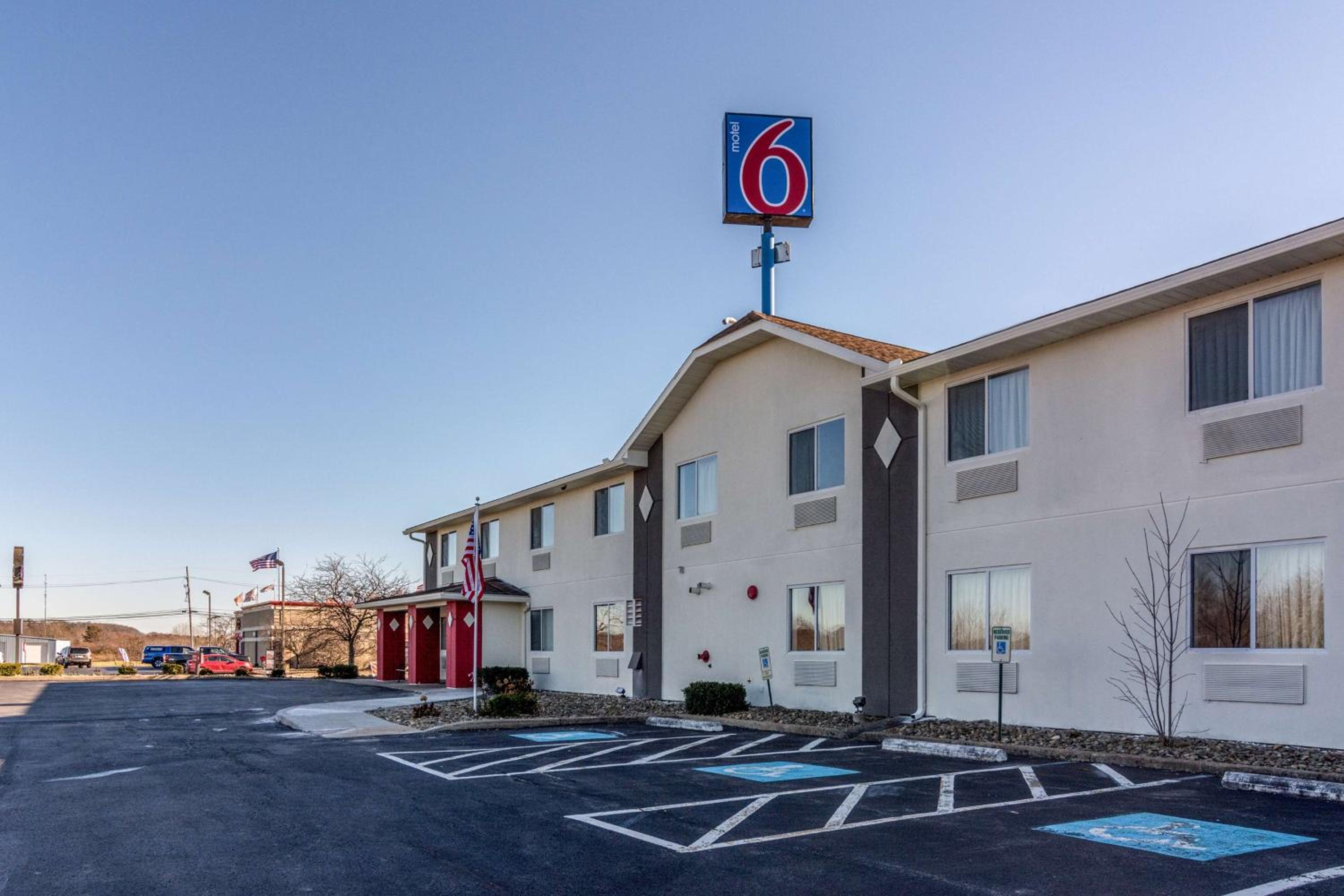 Motel 6-Barkeyville, PA - Property Image 23