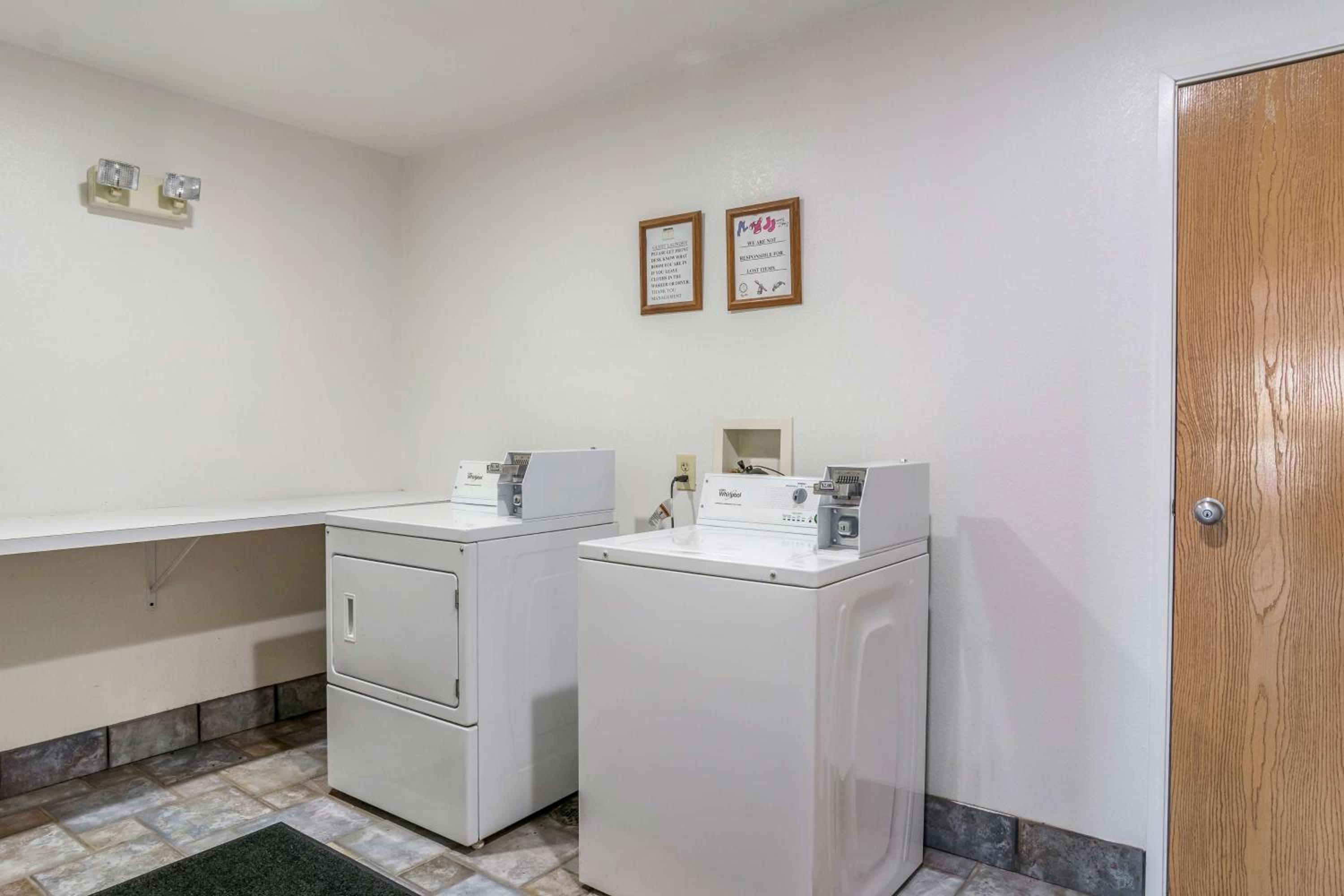 Motel 6-Barkeyville, PA - Property Image 59