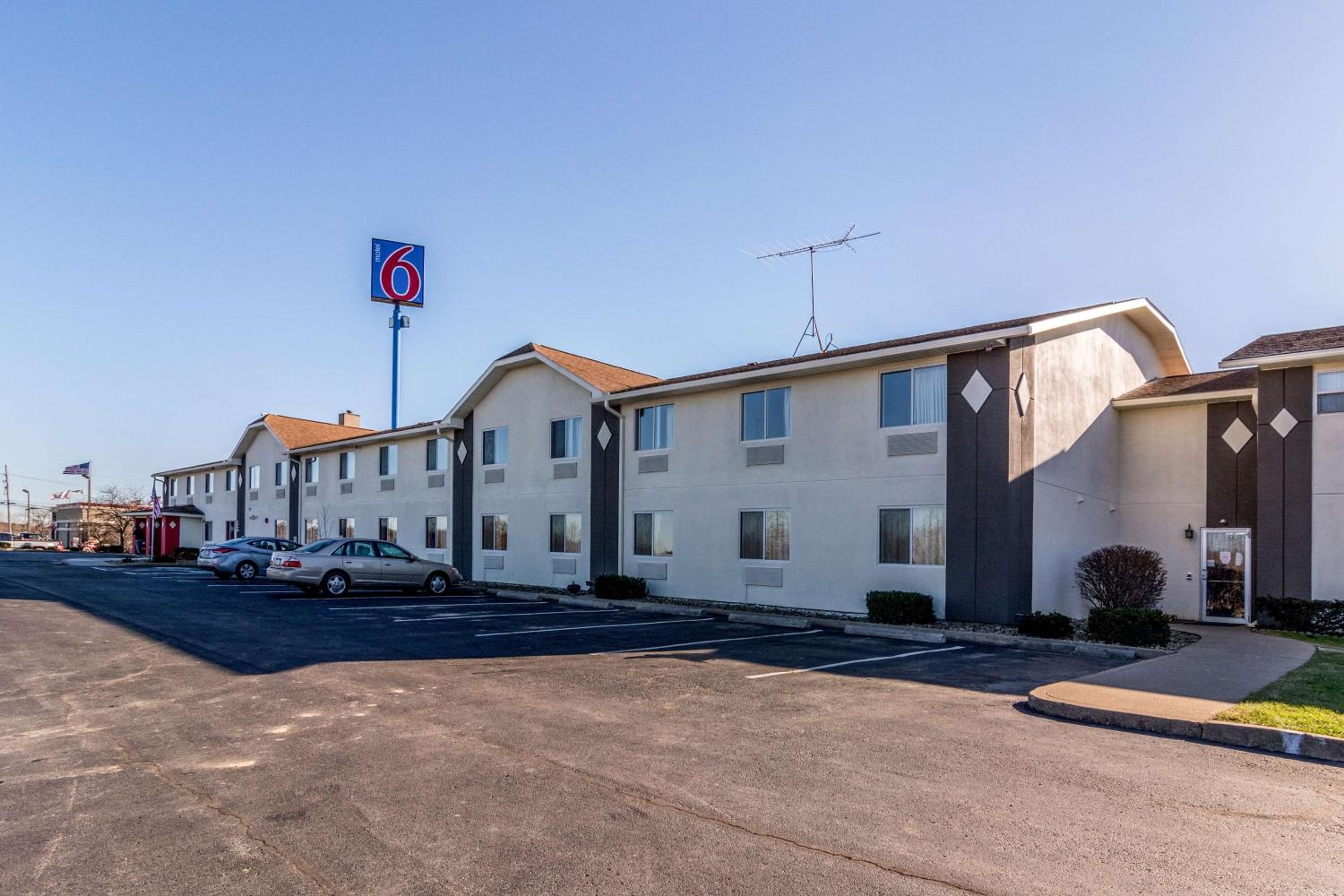 Motel 6-Barkeyville, PA - Property Image 32