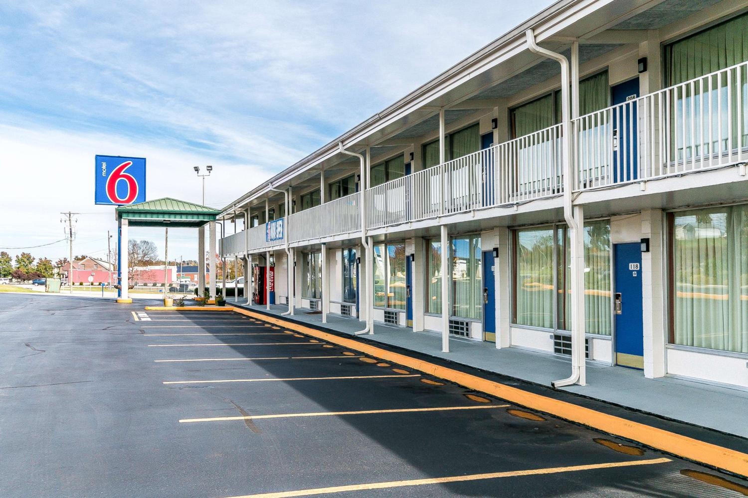 Motel 6-Somerset, KY view 2