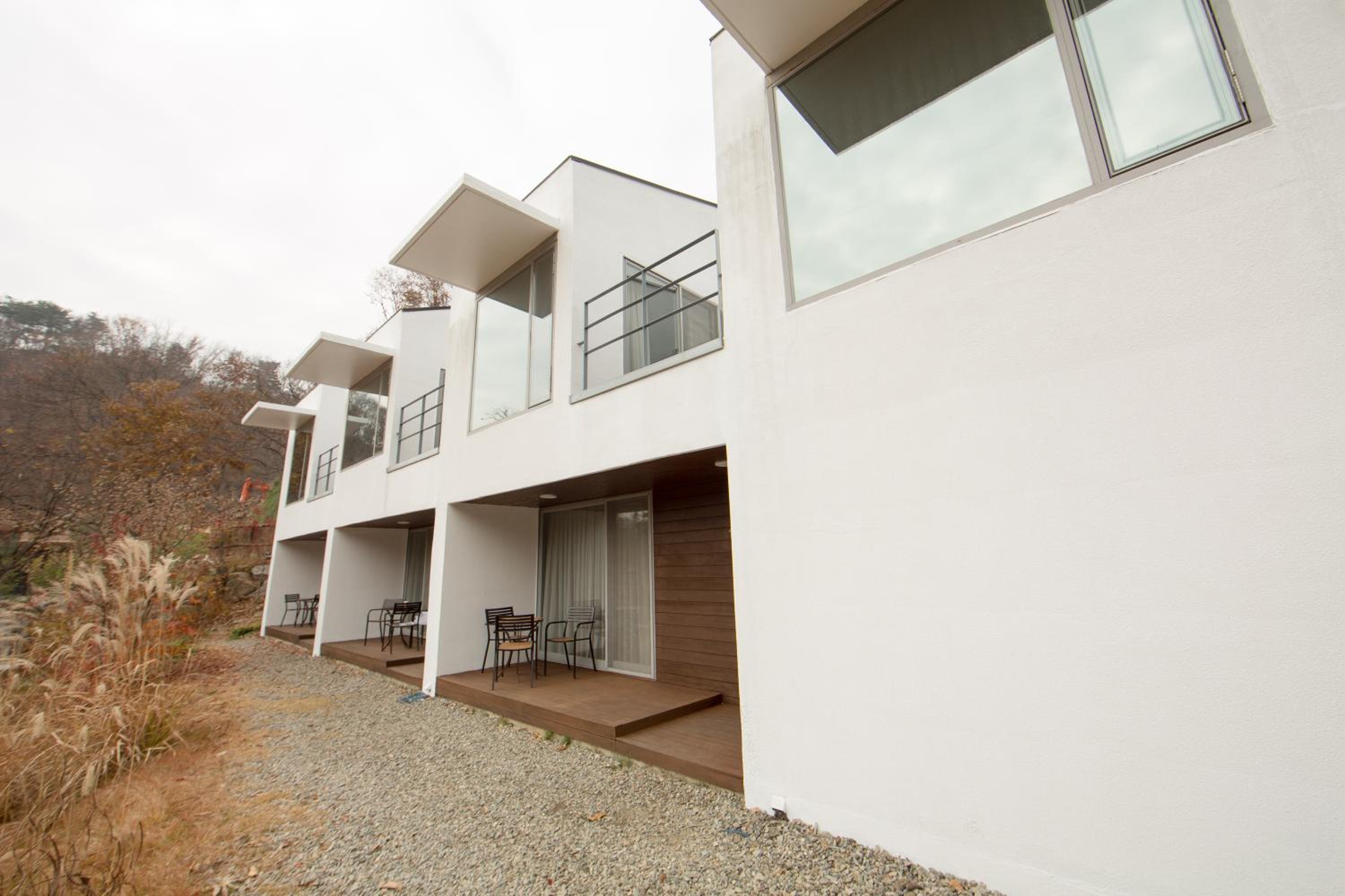 Healience Village