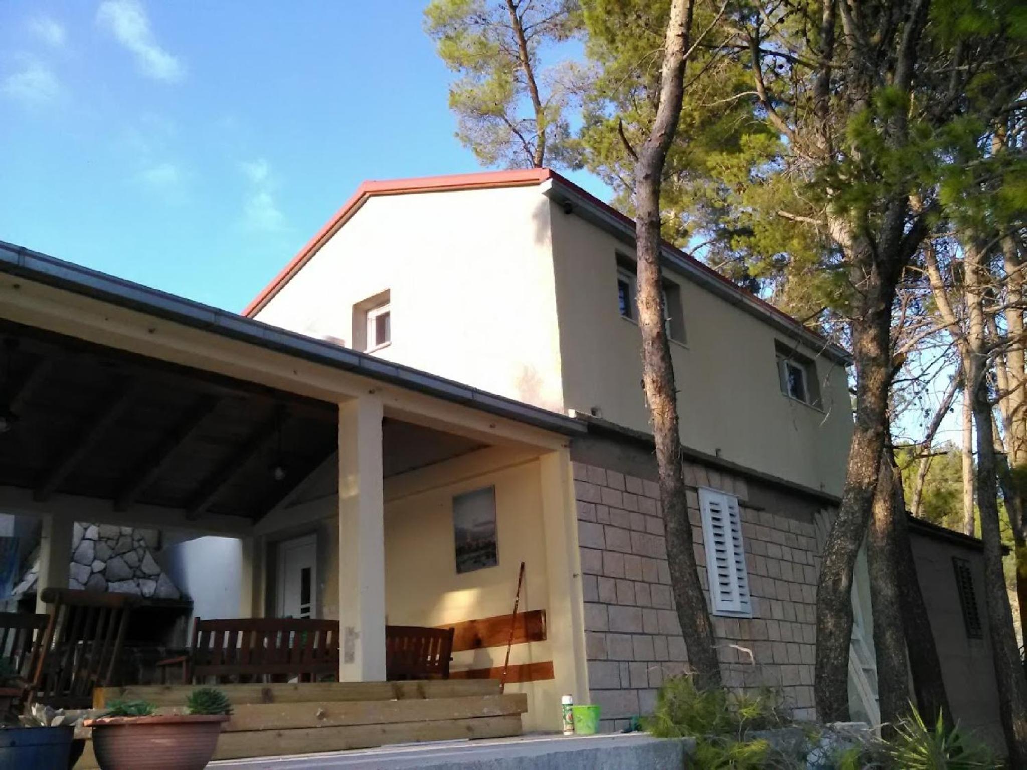 Hotel Holiday Home Bili Žal - Image 1