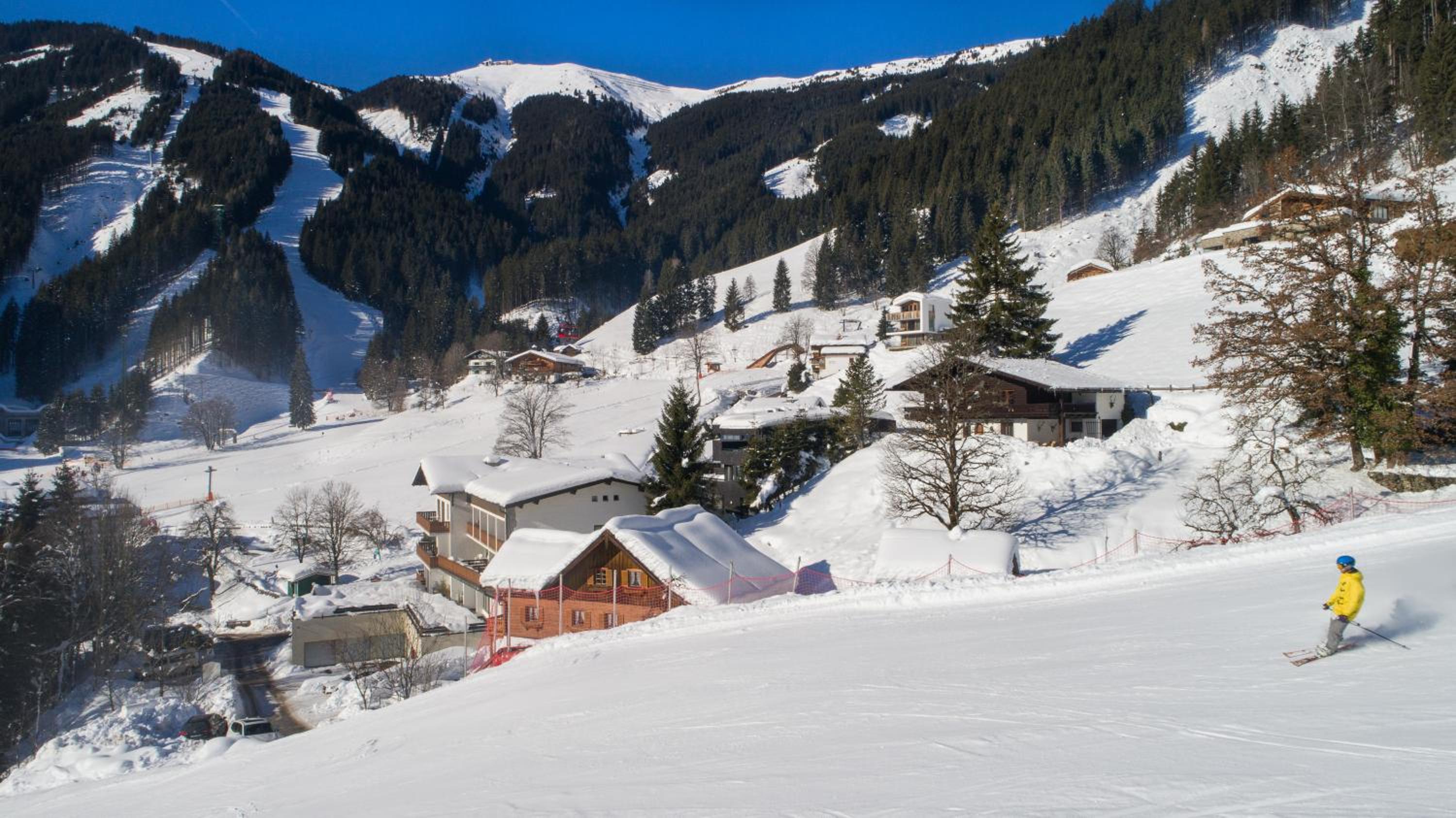 Sunny Ferienwohnungen Ski In - Ski Out - Self Check-in