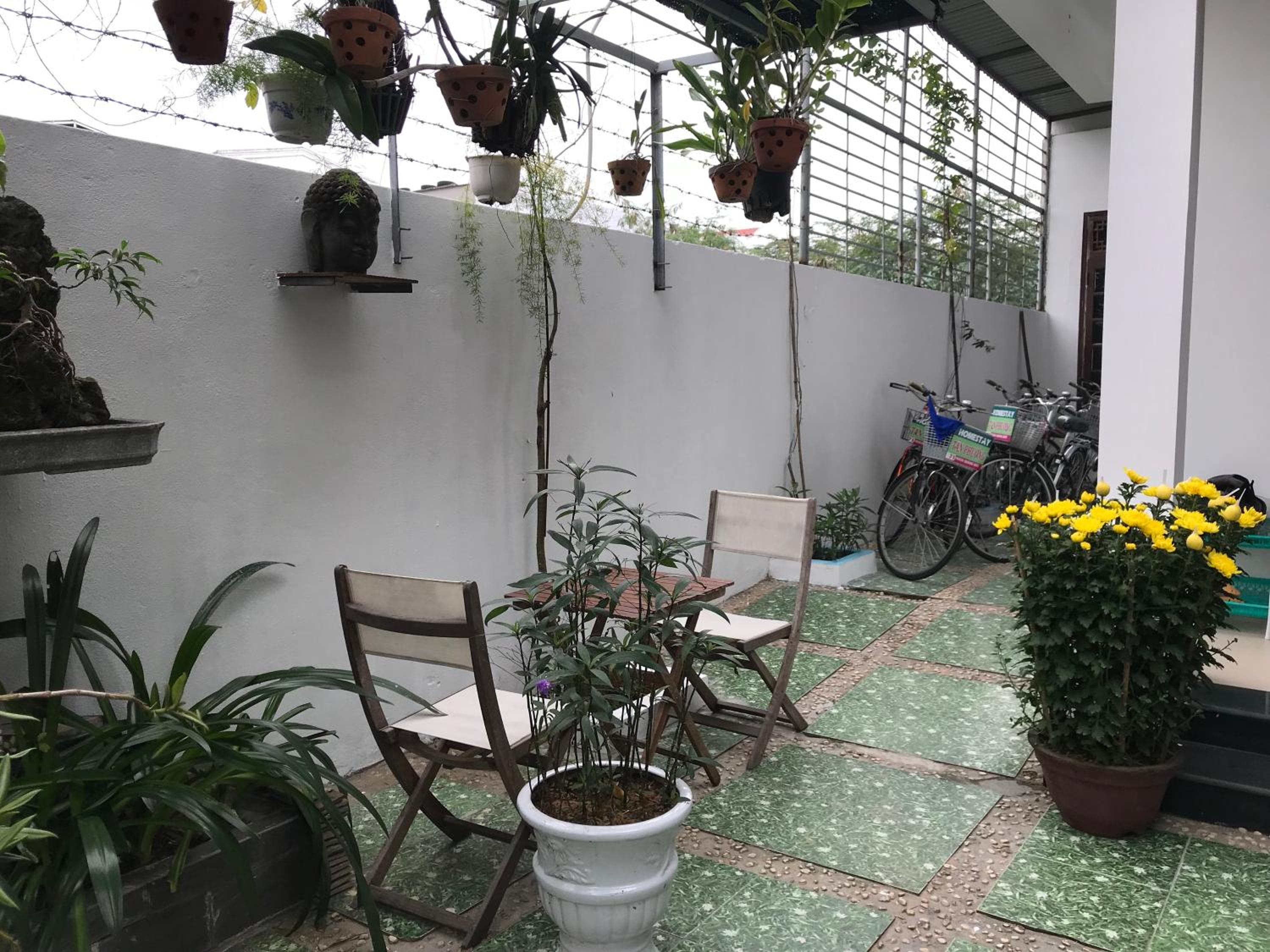 Cheerful Hoi An Hostel view 4