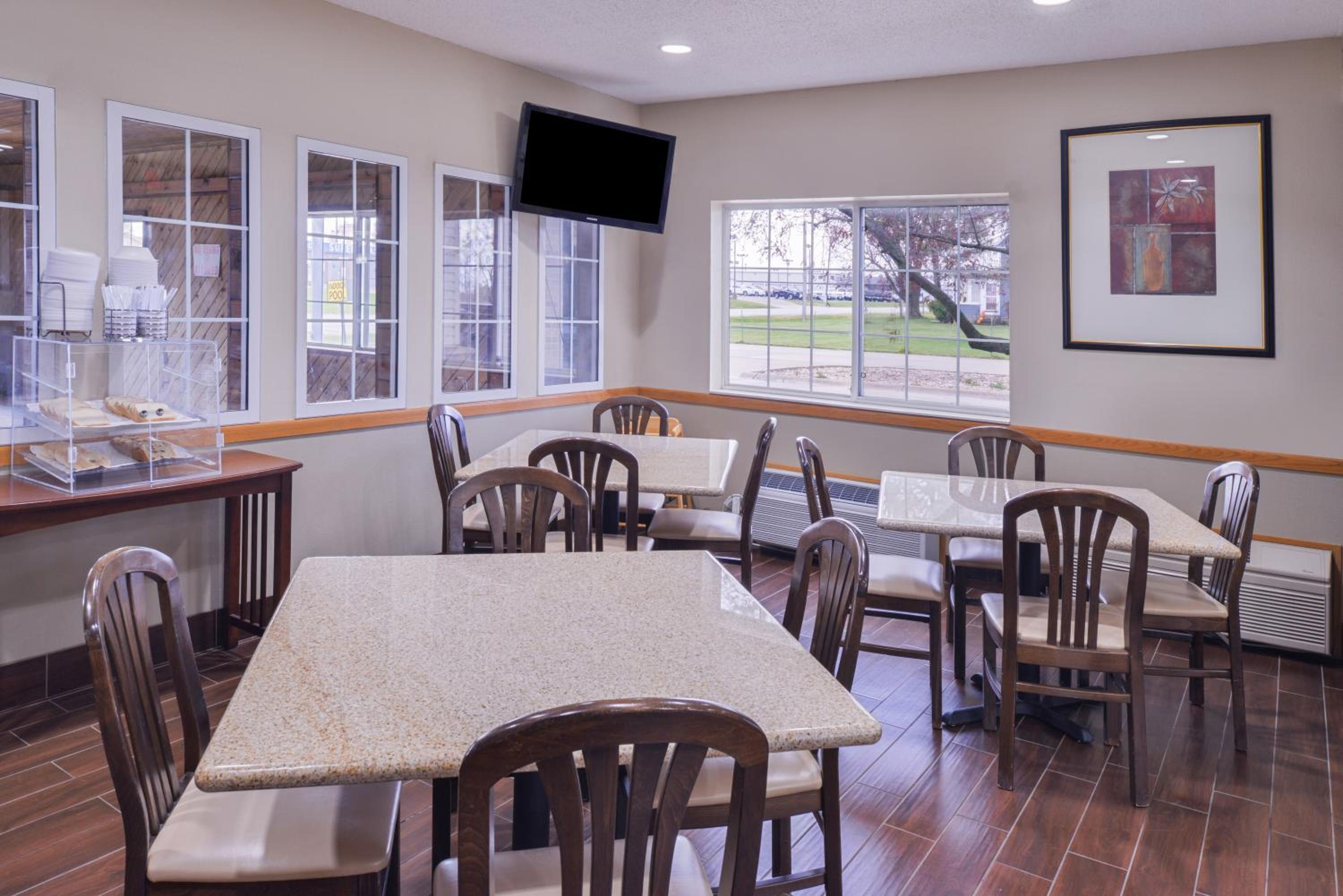 Regency Inn Geneseo