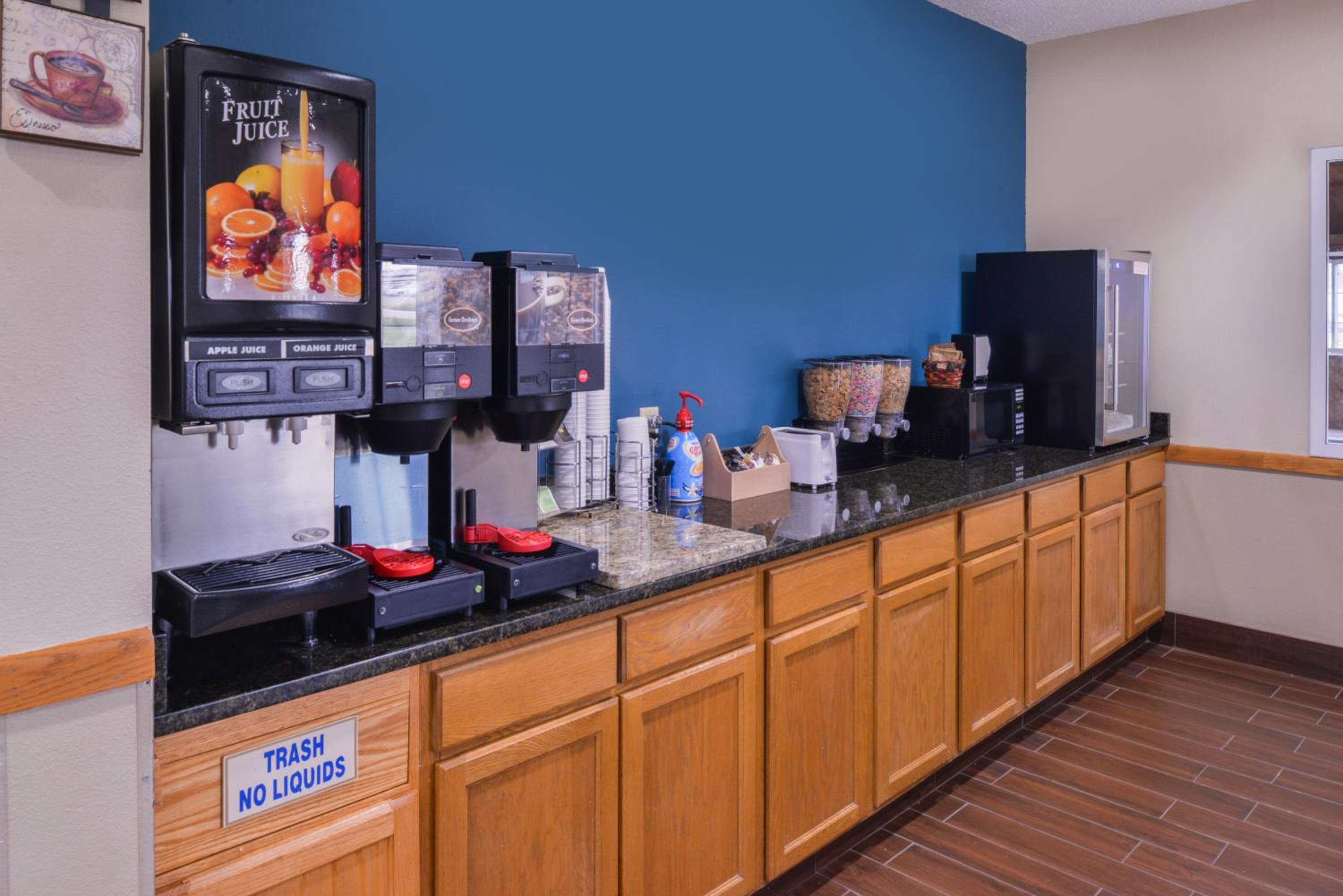 Regency Inn Geneseo IL
