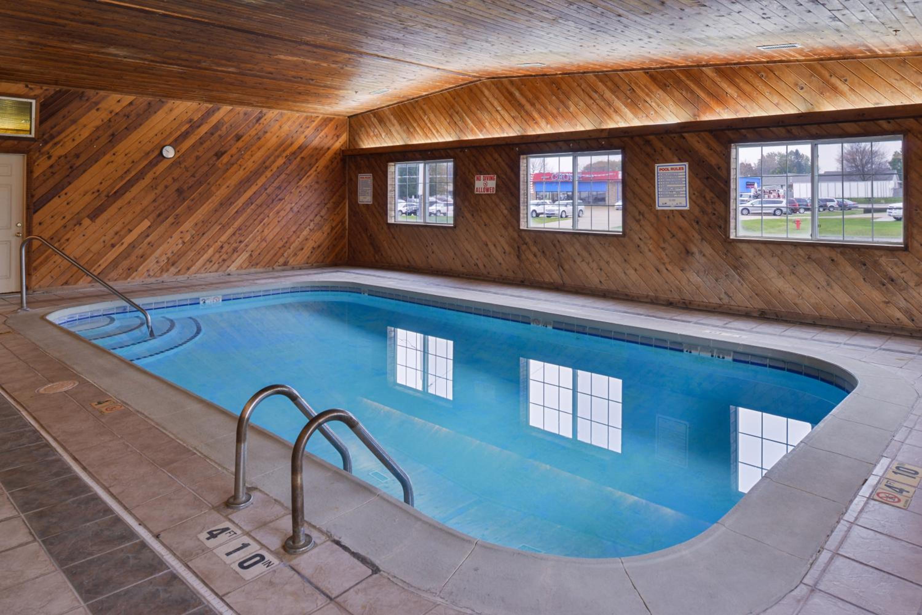 Regency Inn Geneseo, Photo 19