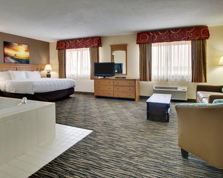 EverSpring Inn  Suites - Property Image 10