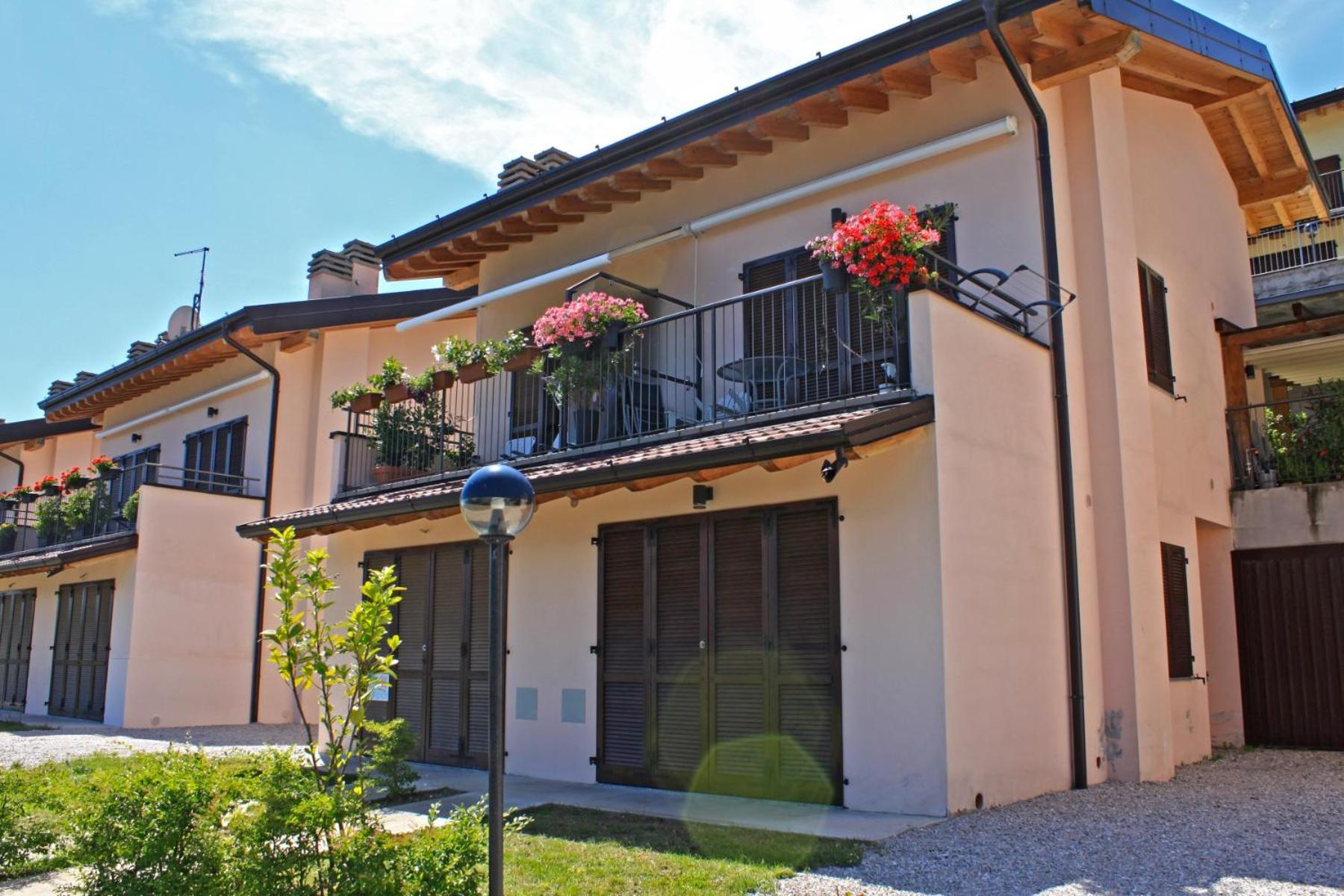 La Quiete 58 Maisonette Lake view by Gardadomusmea view 5
