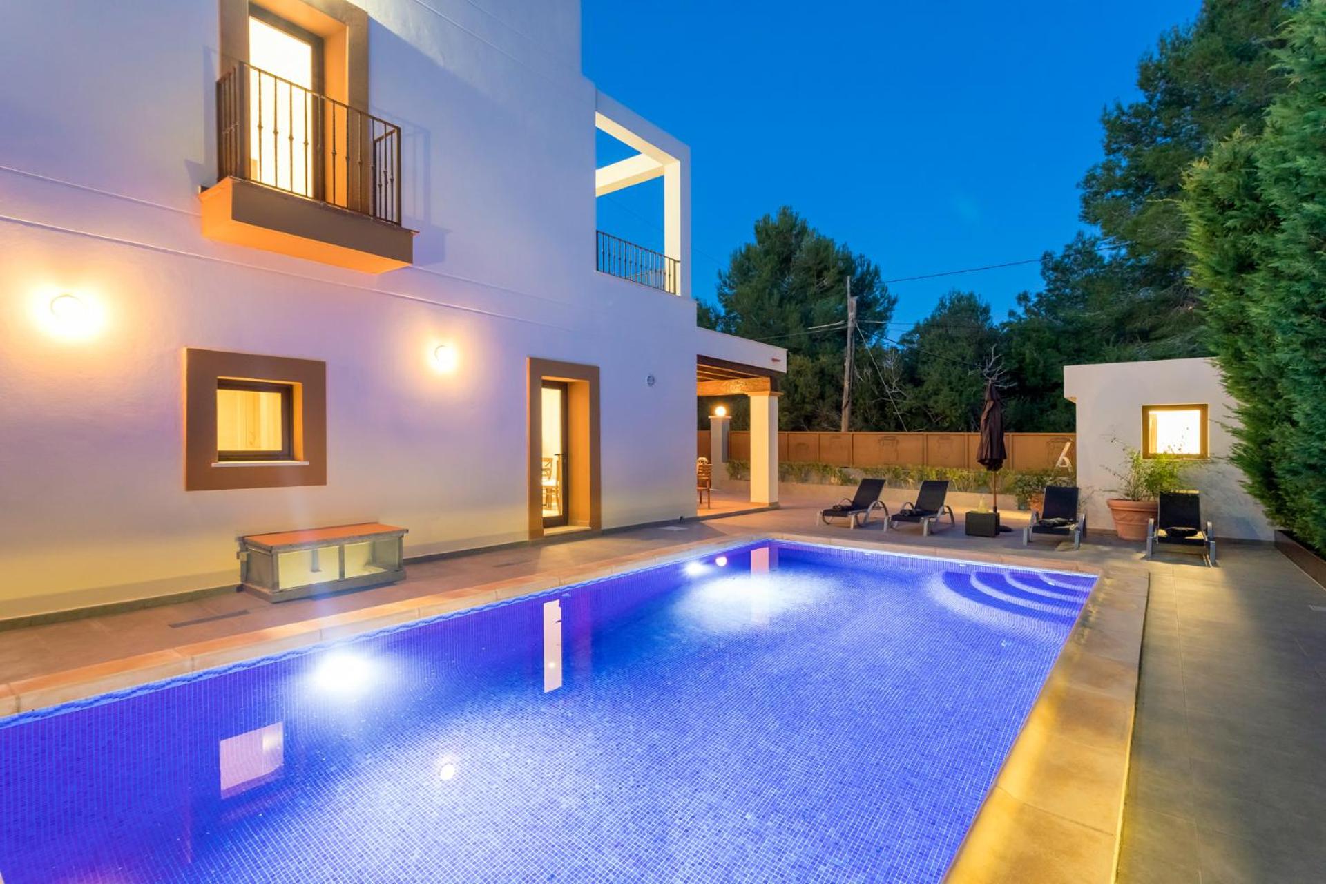 Villa Near Ibiza Town Sleeps 12 view 3