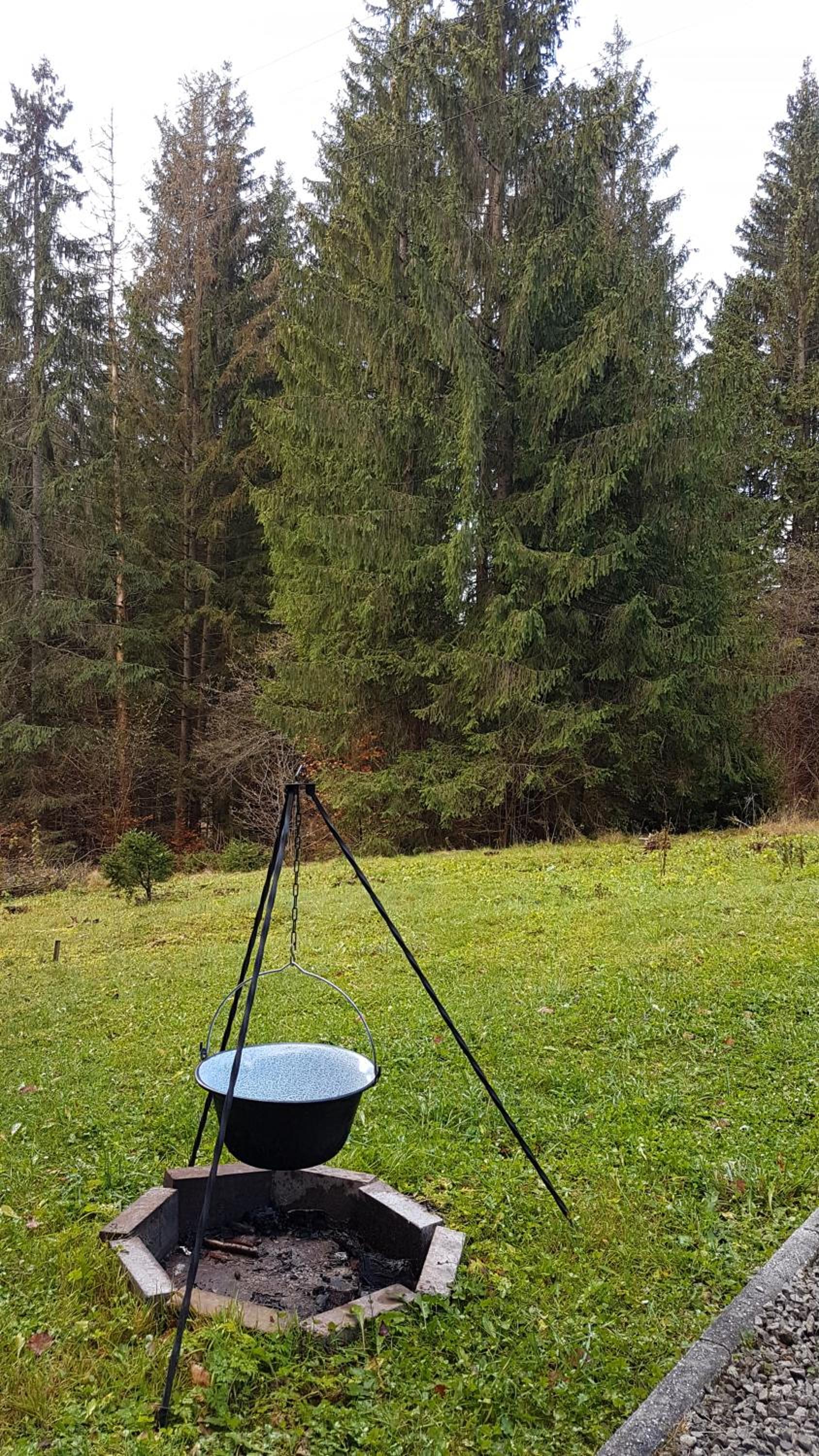 Krpáčovo, Nízke Tatry - chata na kraji lesa view 2