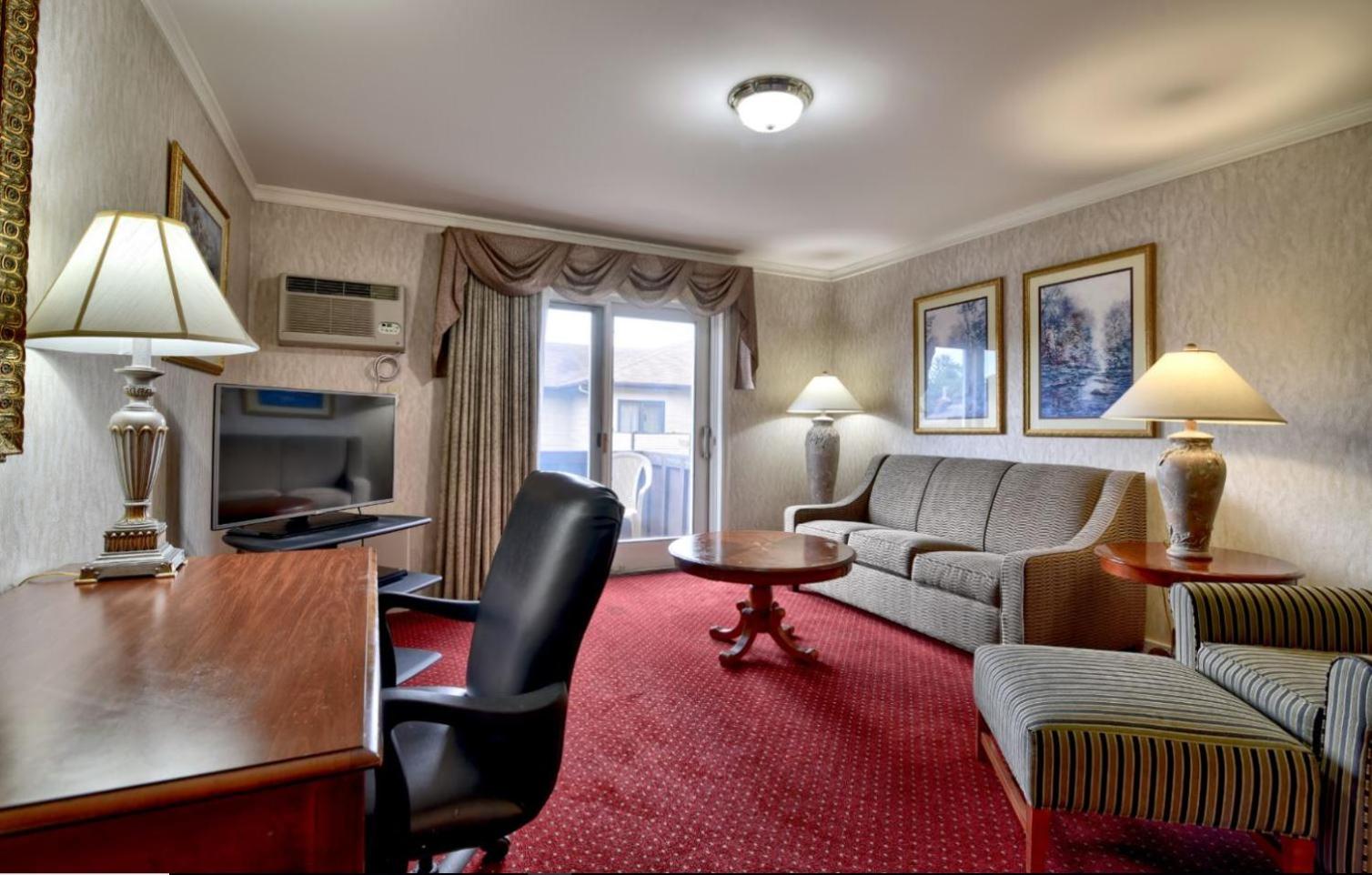 Roosevelt Inn & Suites Saratoga Springs view 5