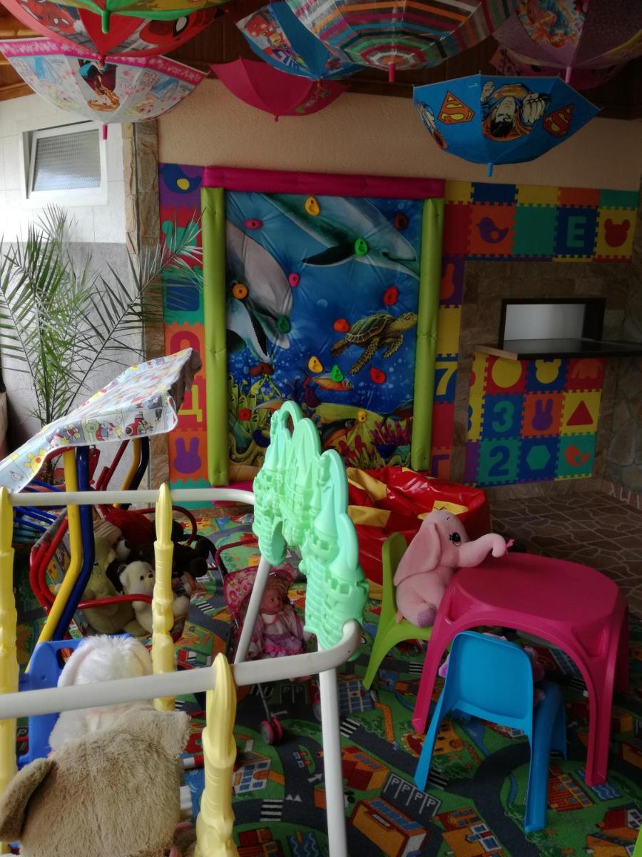 children's play area
