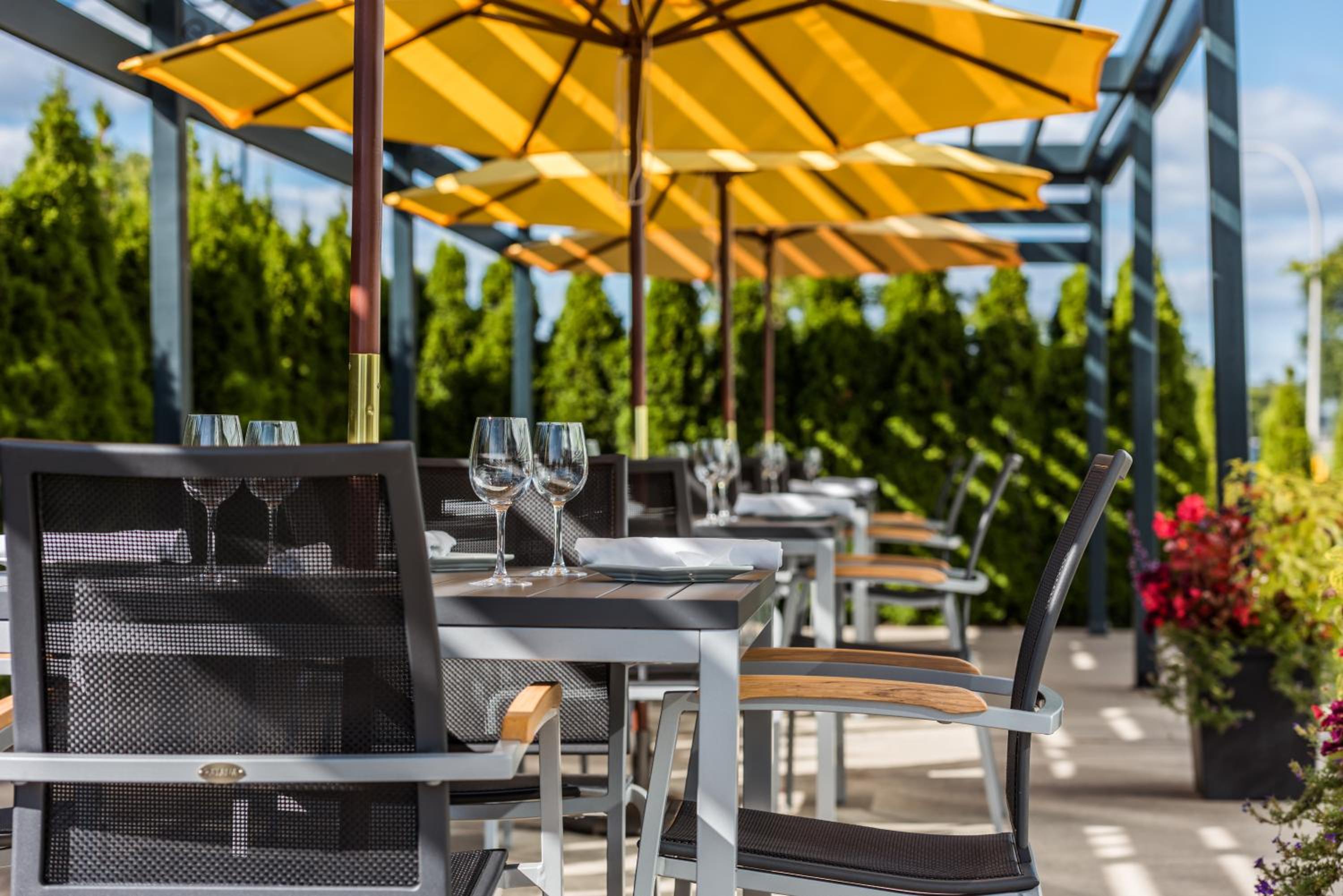 Montreal Vacations - Novotel Montreal Aeroport - Property Image 5