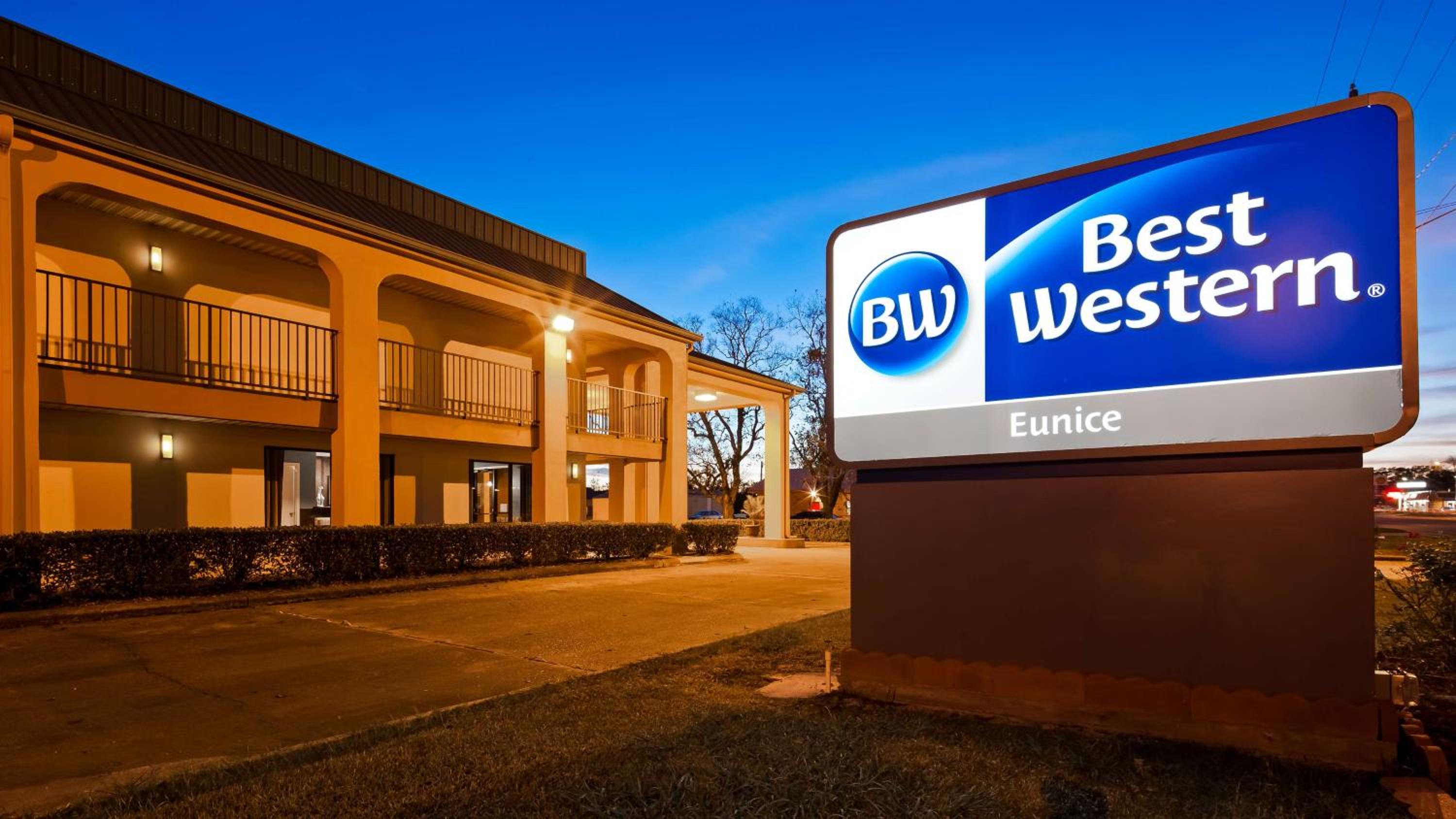 Kinder Vacations - Best Western Eunice - Property Image 1