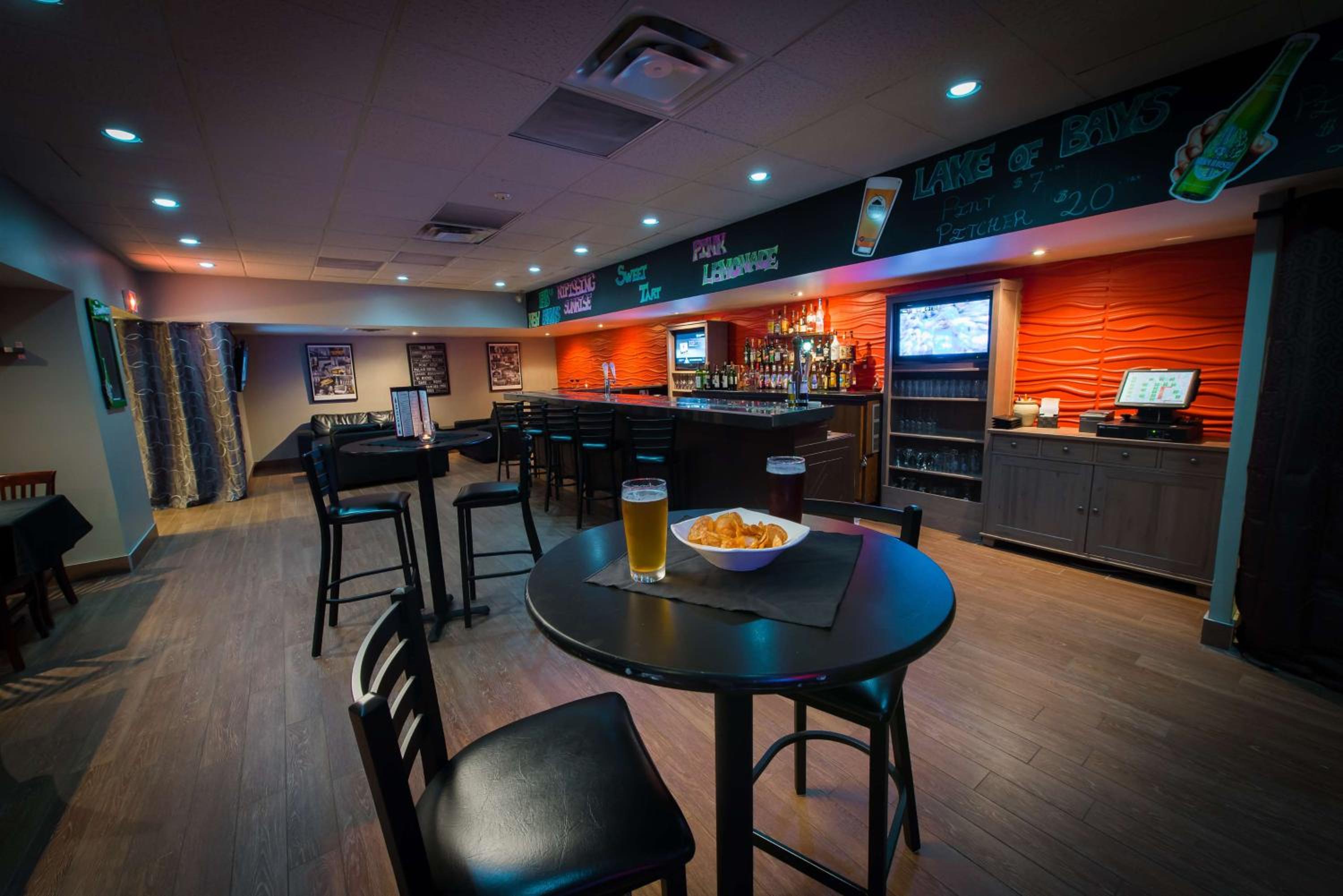 North Bay Vacations - Best Western North Bay Hotel  Conference Centre - Property Image 9