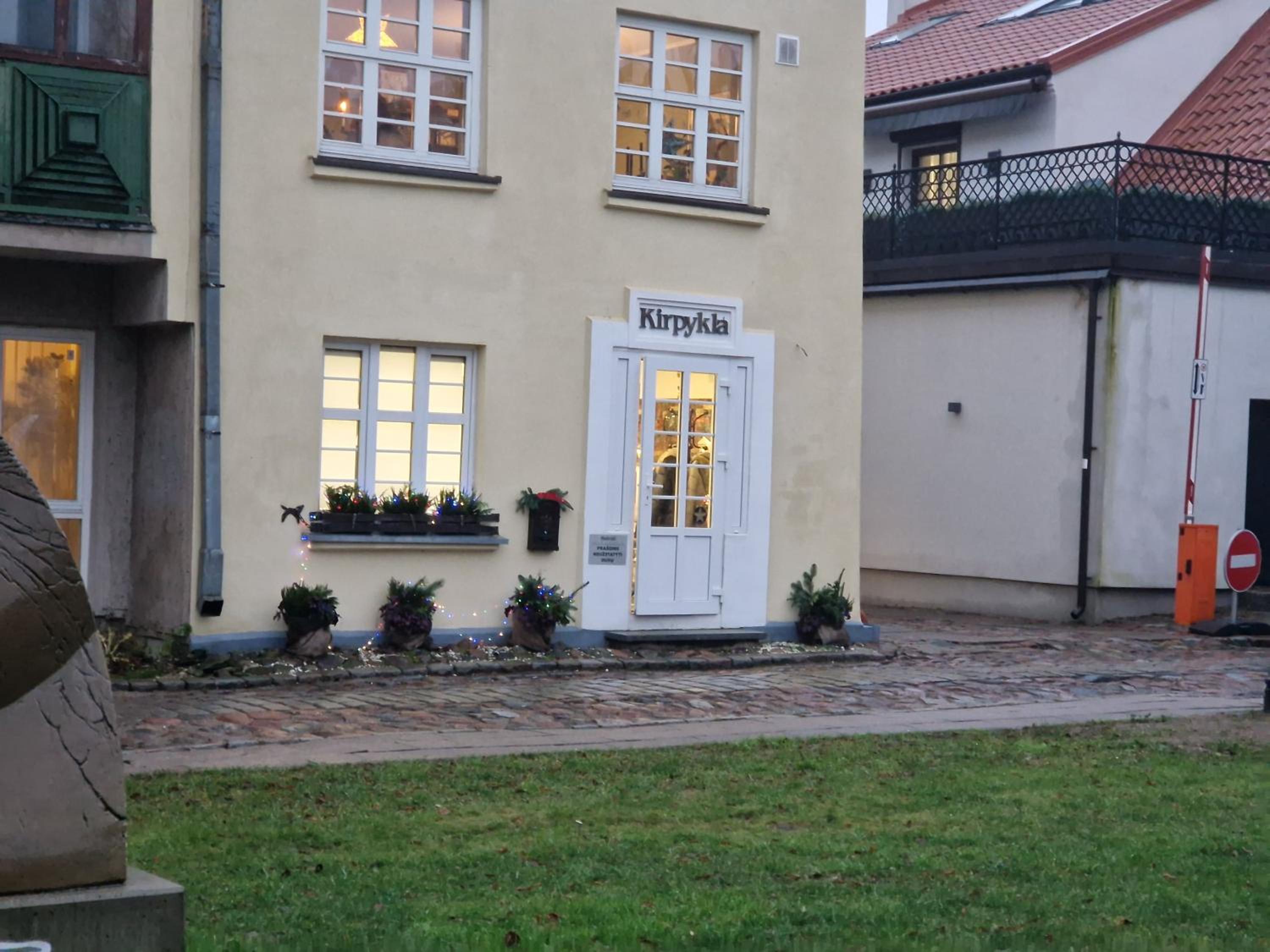 Photo 25