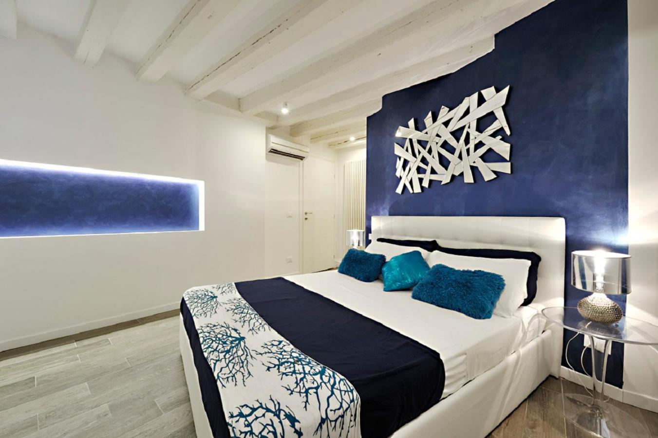 Ca Forner - Cannaregio Apartment by Wonderful Italy photo 5