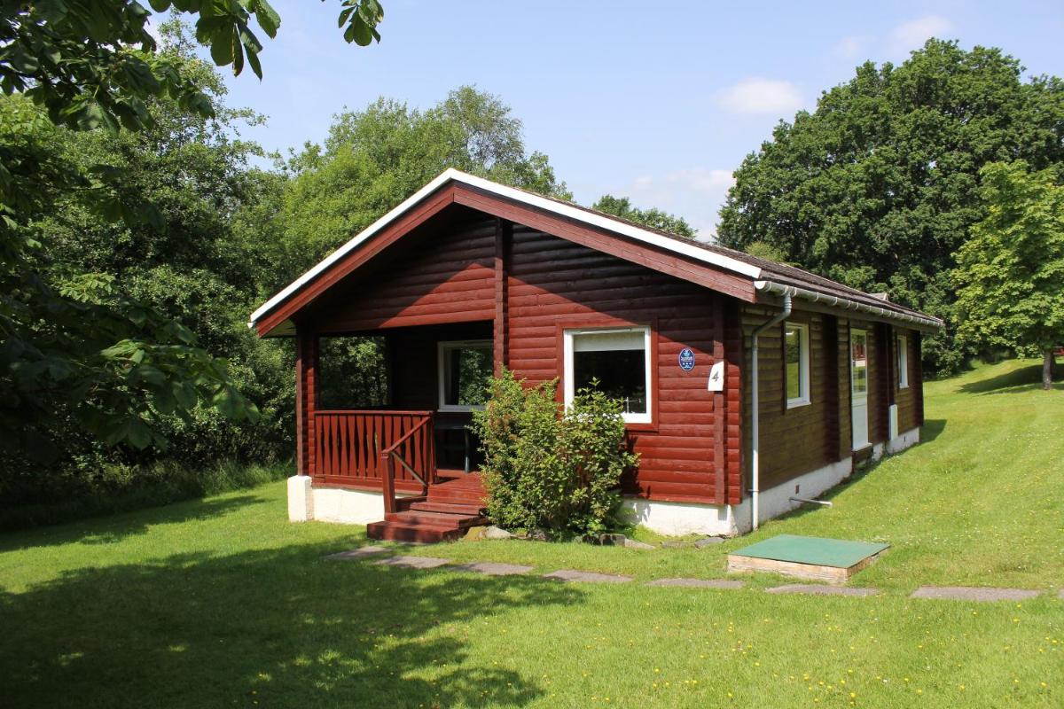 Stravaigin Lodge view 2
