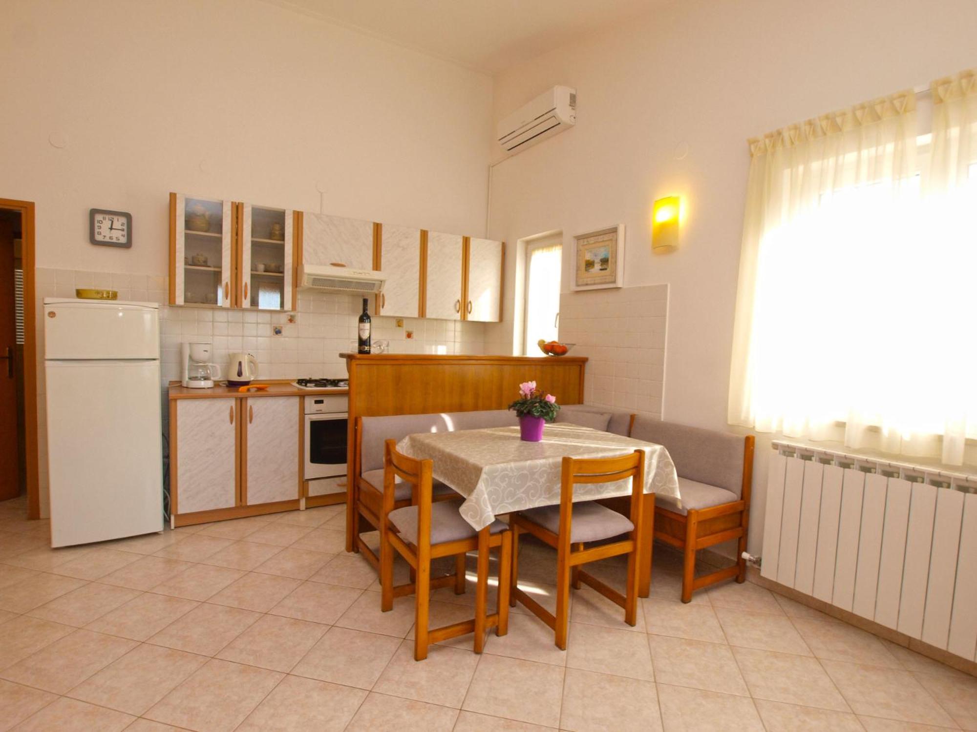 Photo 52