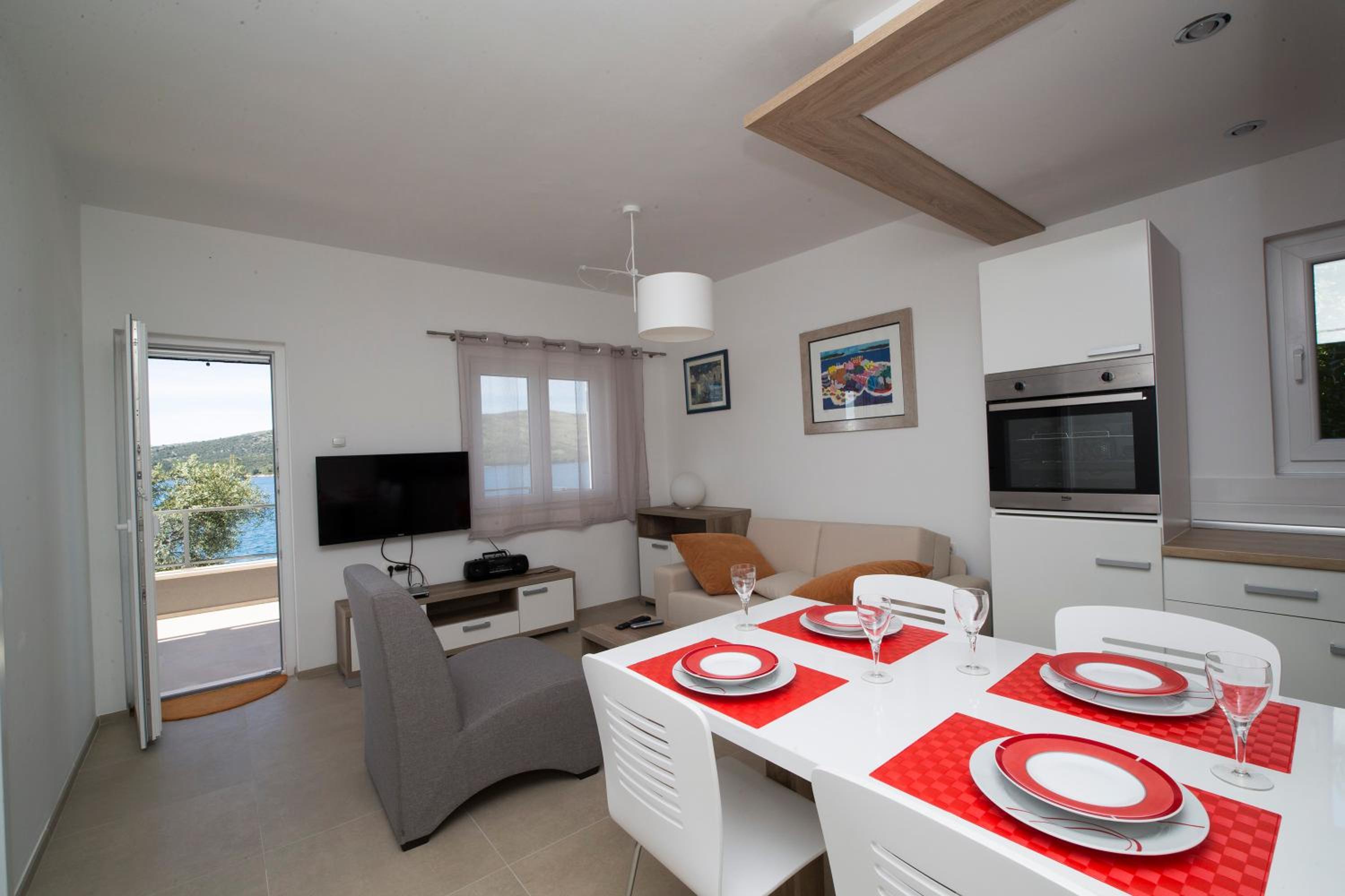 Beach Apartment More