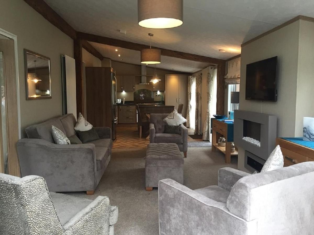 Tweed Lodge view 5
