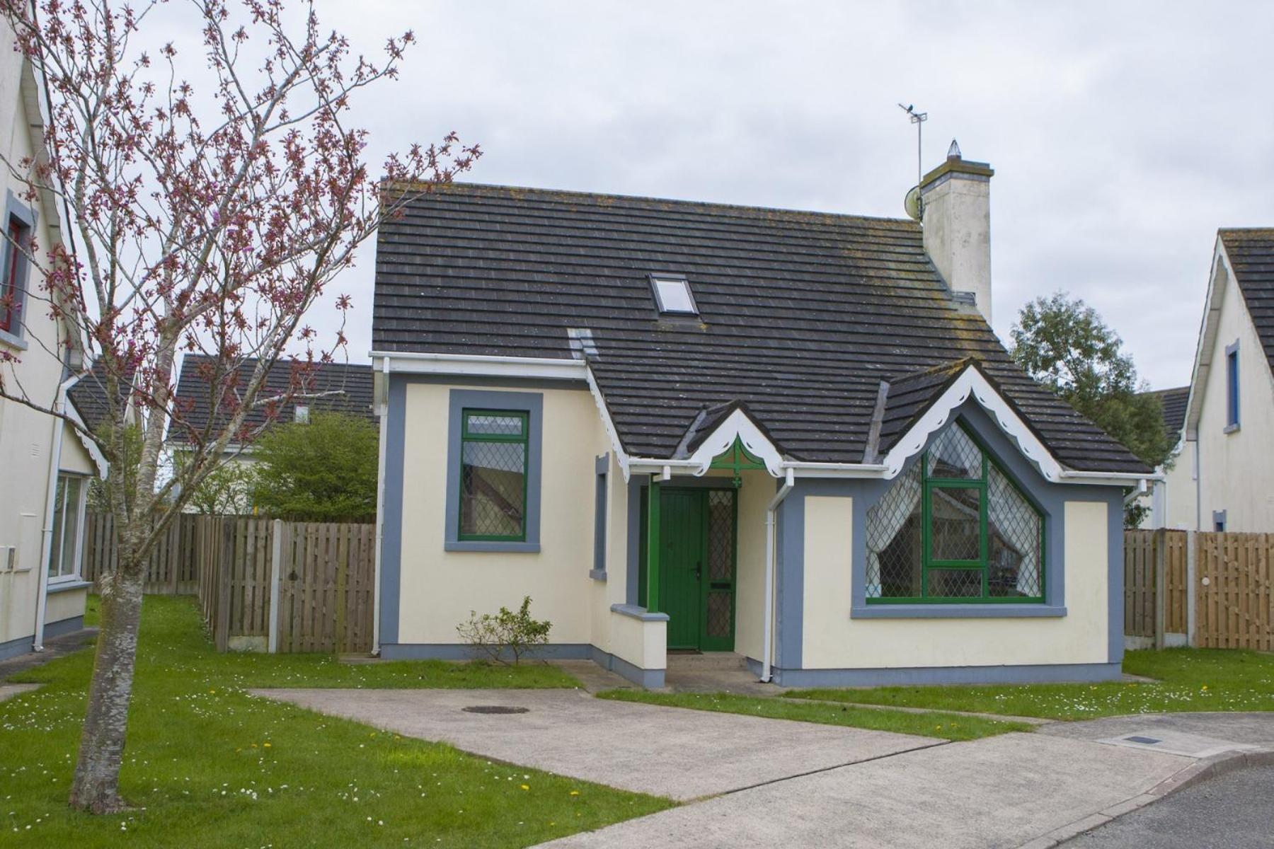 Willow Grove Holiday Homes No 4 by Trident Holiday Homes view 2