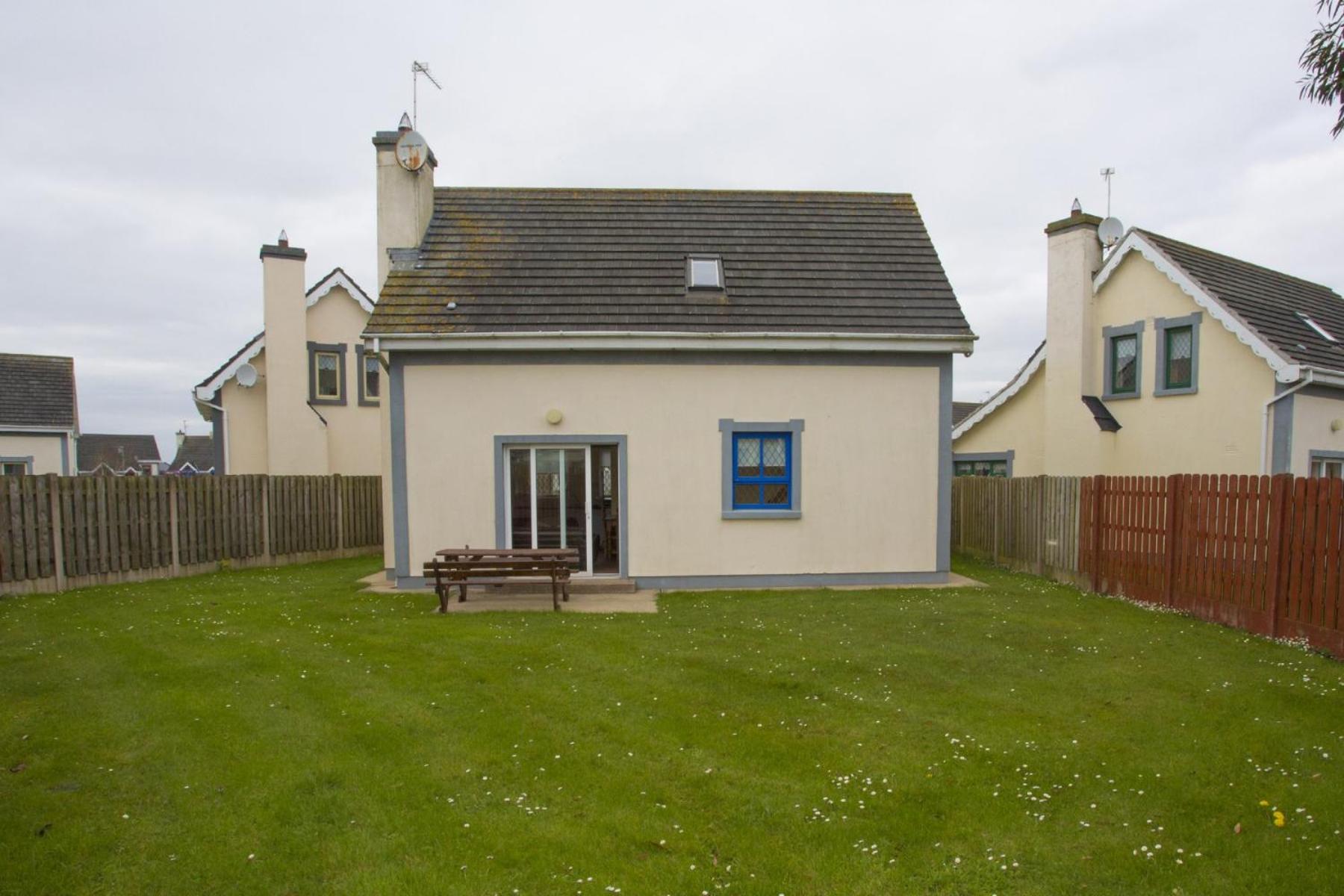 Willow Grove Holiday Homes No 3 by Trident Holiday Homes view 2