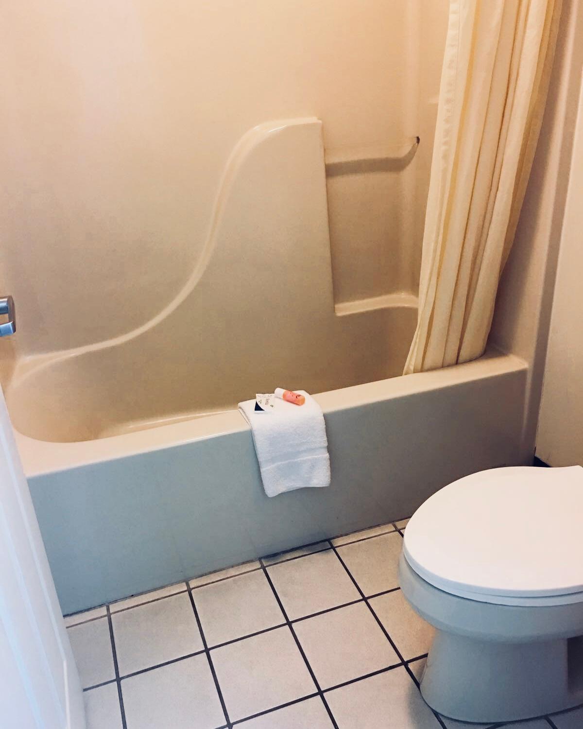 Rest Inn Motel