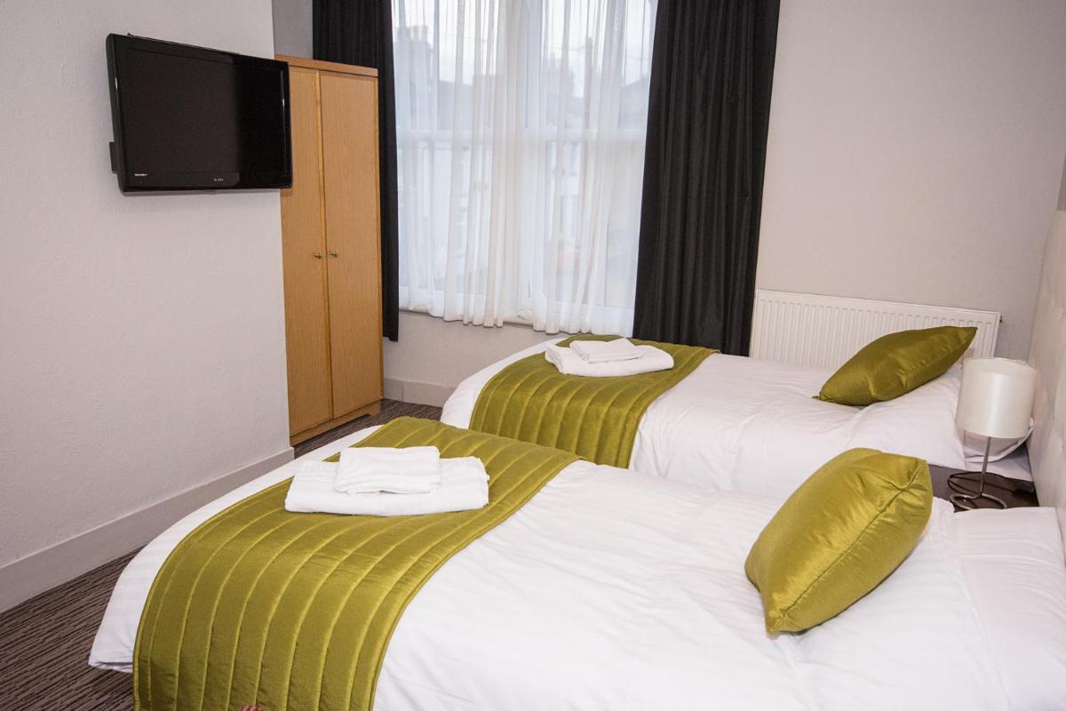 Fryatt Hotel & Bar