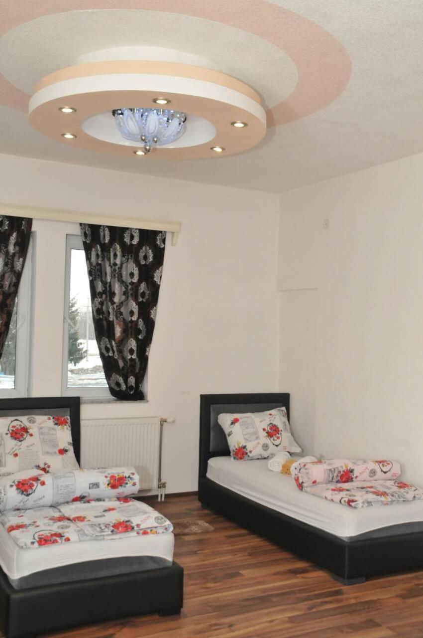 Photo 13