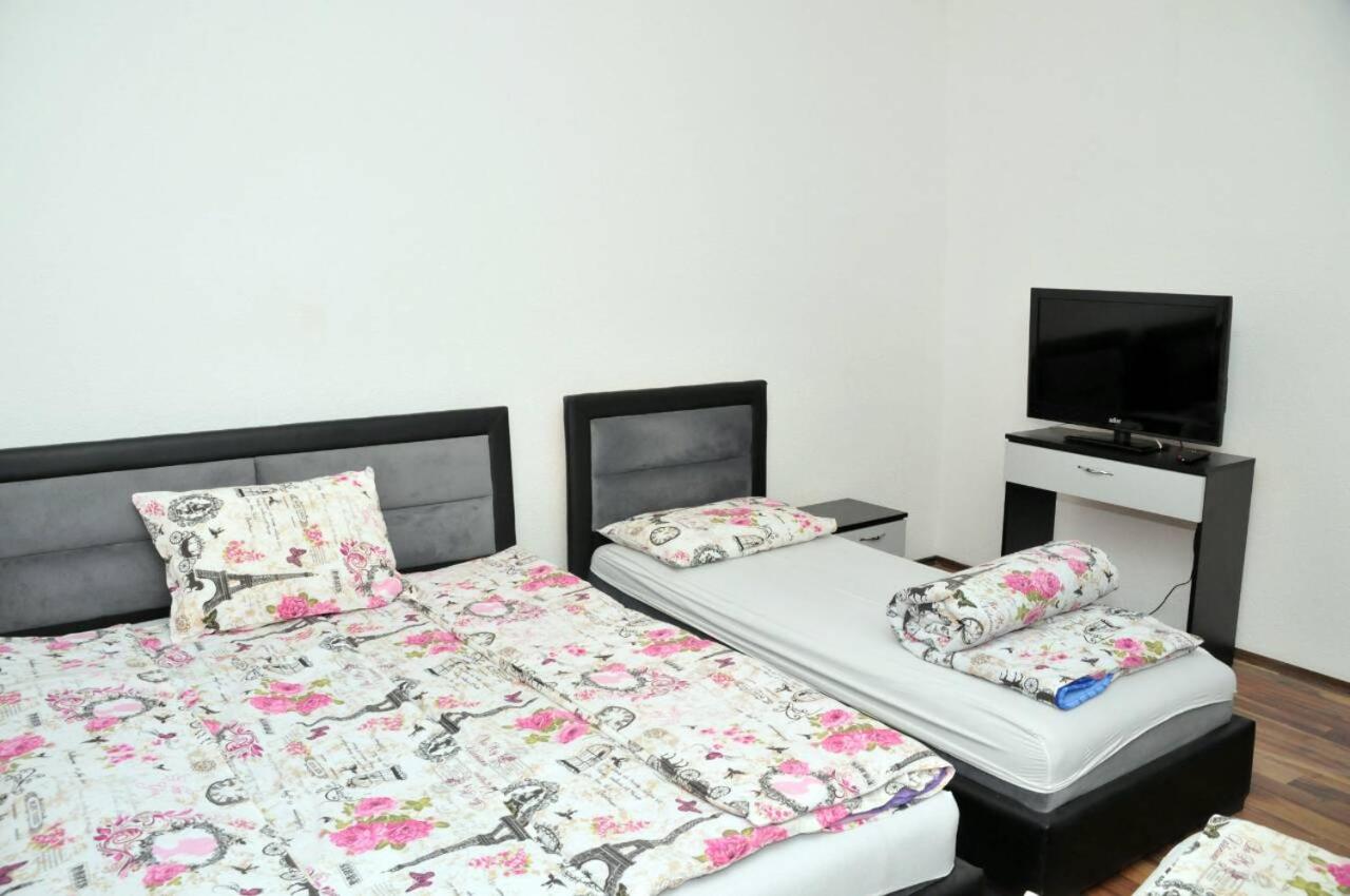Photo 9