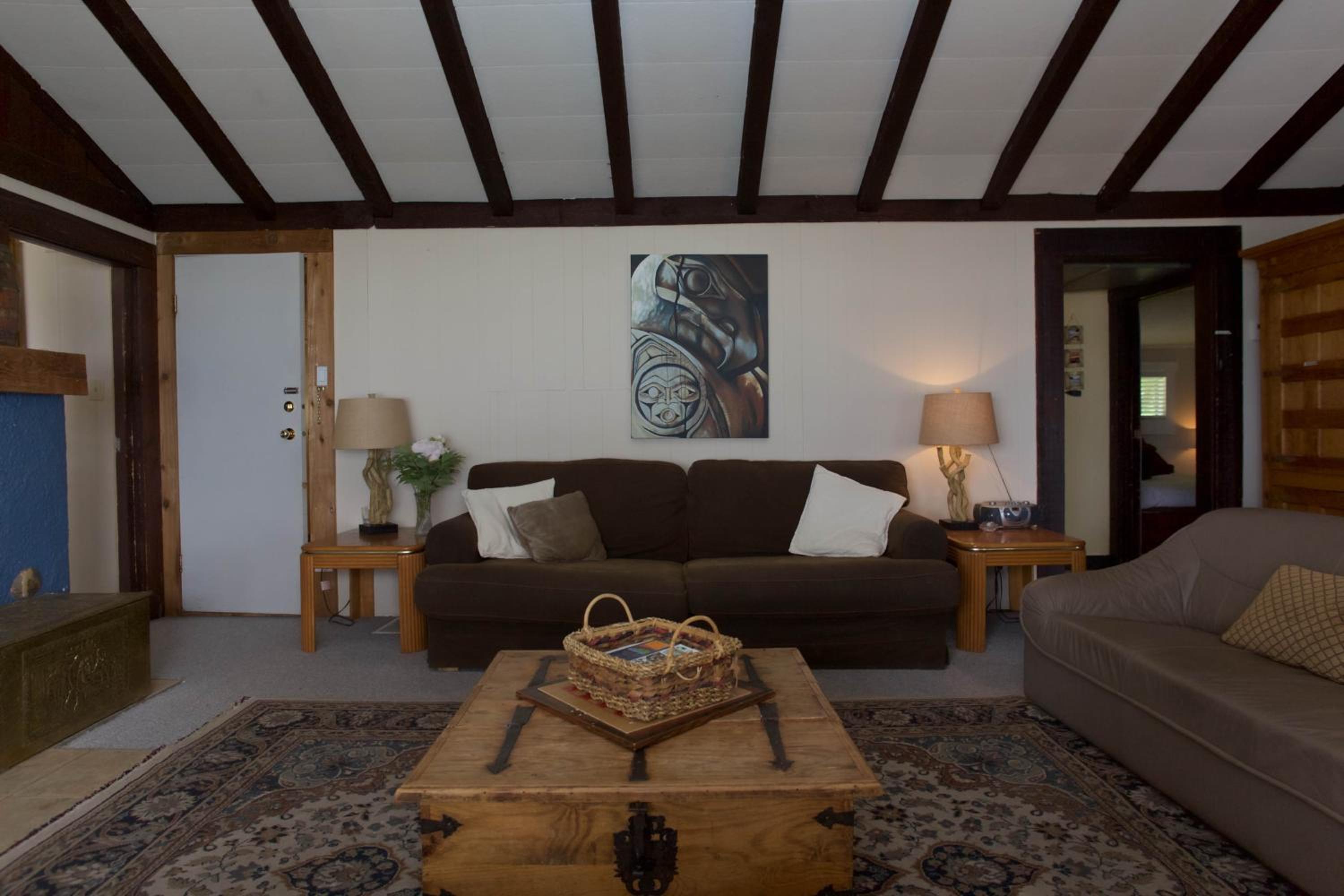 Halfmoon Haven Beach Cottage or Oceanview Suite