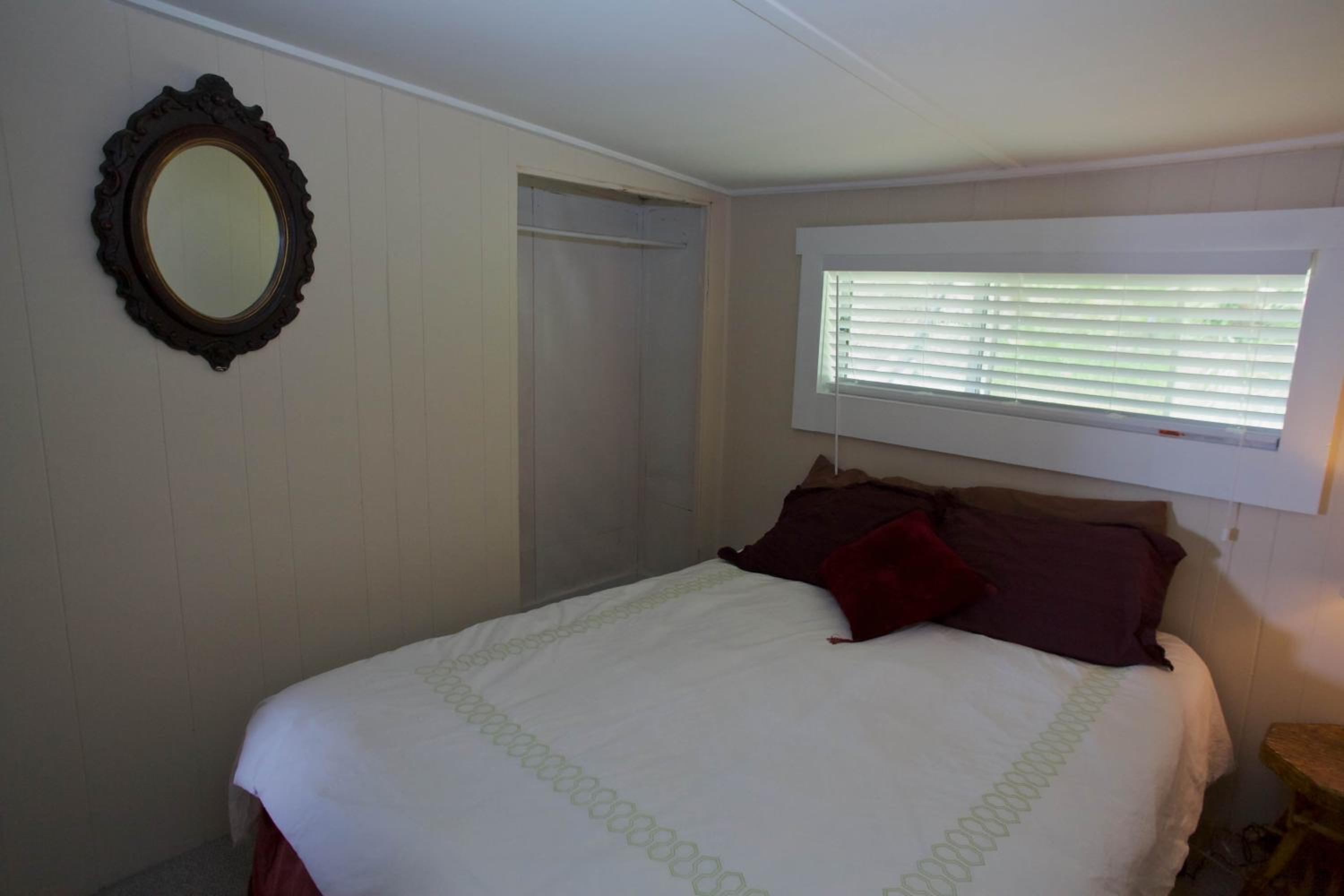 Halfmoon Haven Beach Cottage or Oceanview Suite