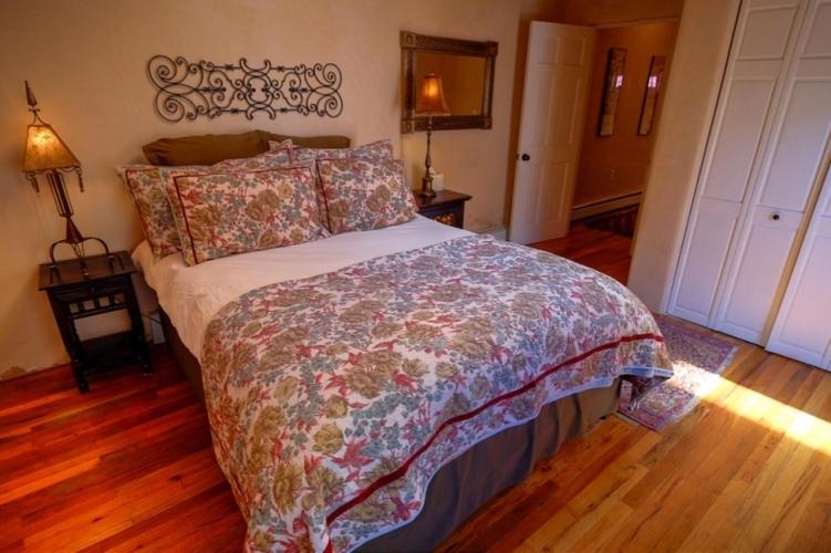 Casas de Guadalupe - Sante Fe Vacation Rentals
