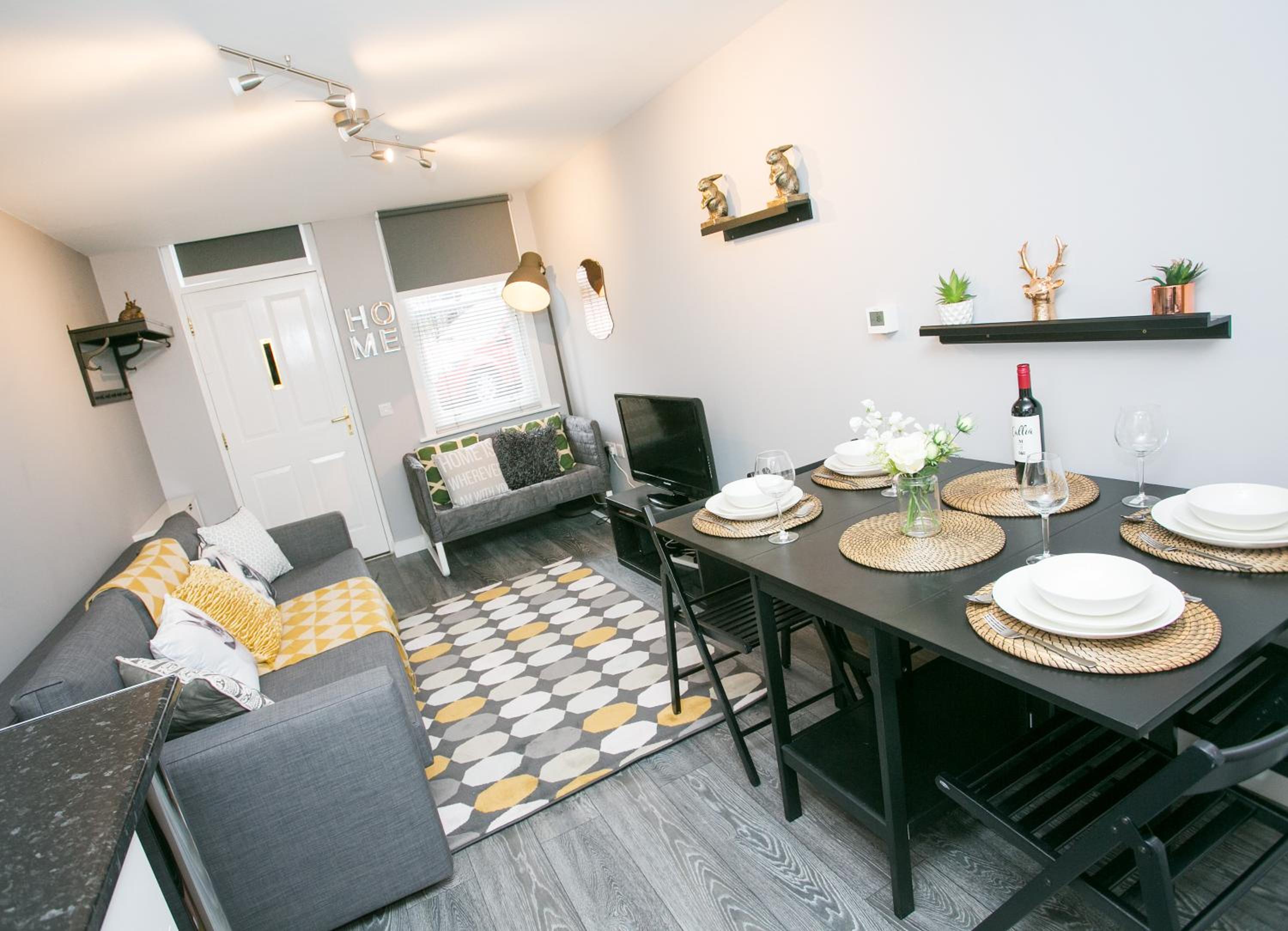 Malone Place Apartment