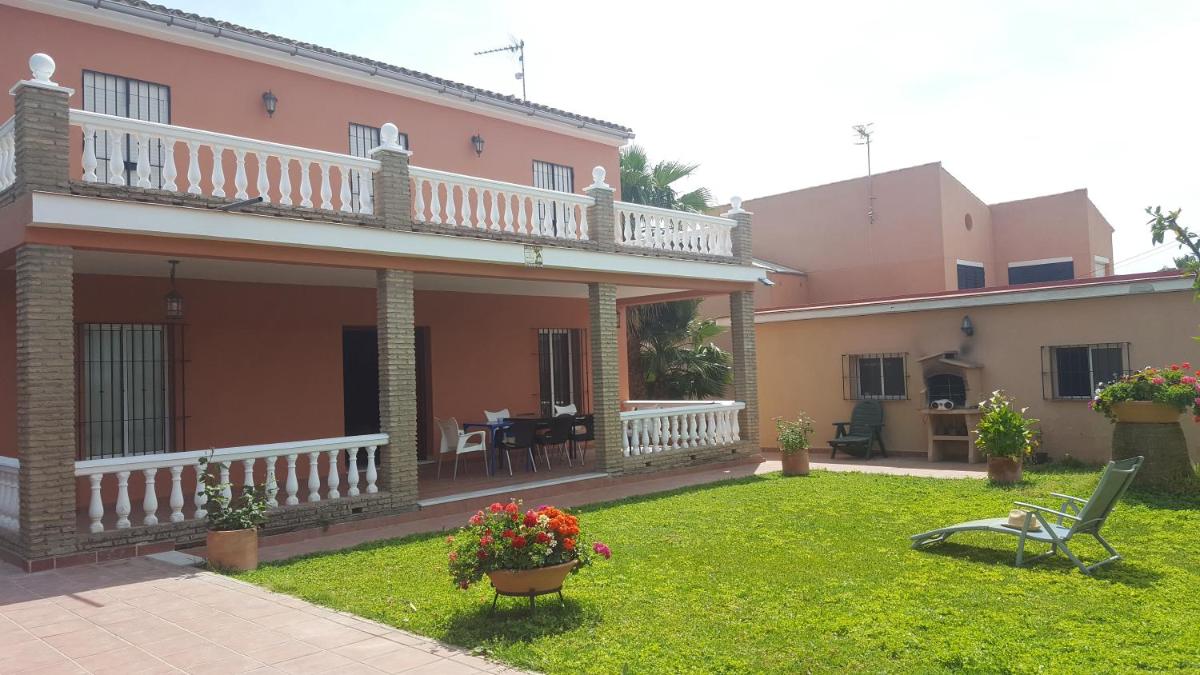 Villa carazo photo 1
