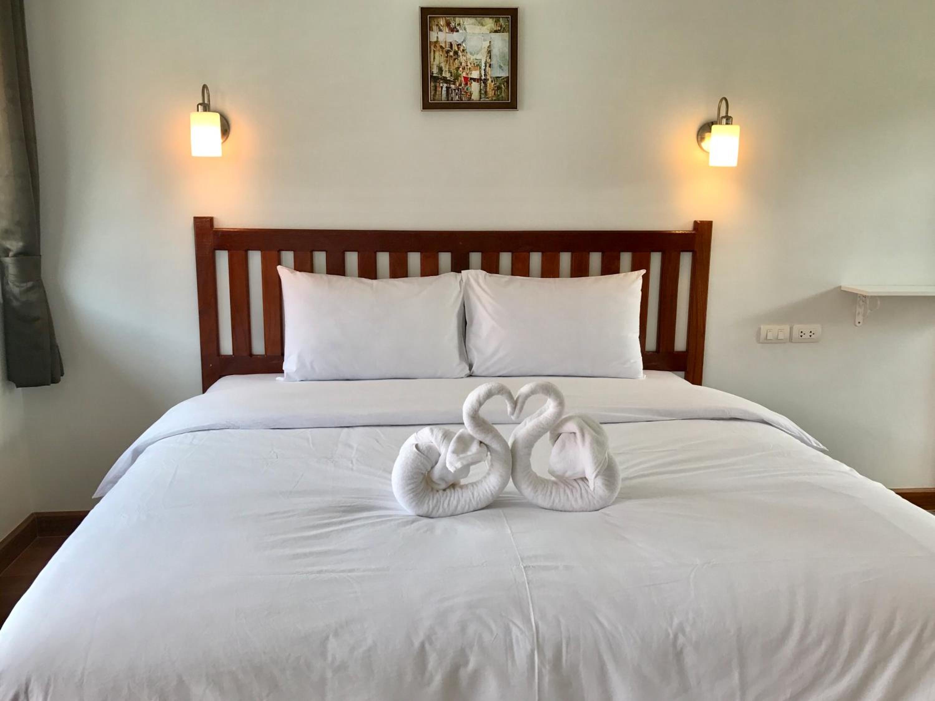 Baan Chang Residence
