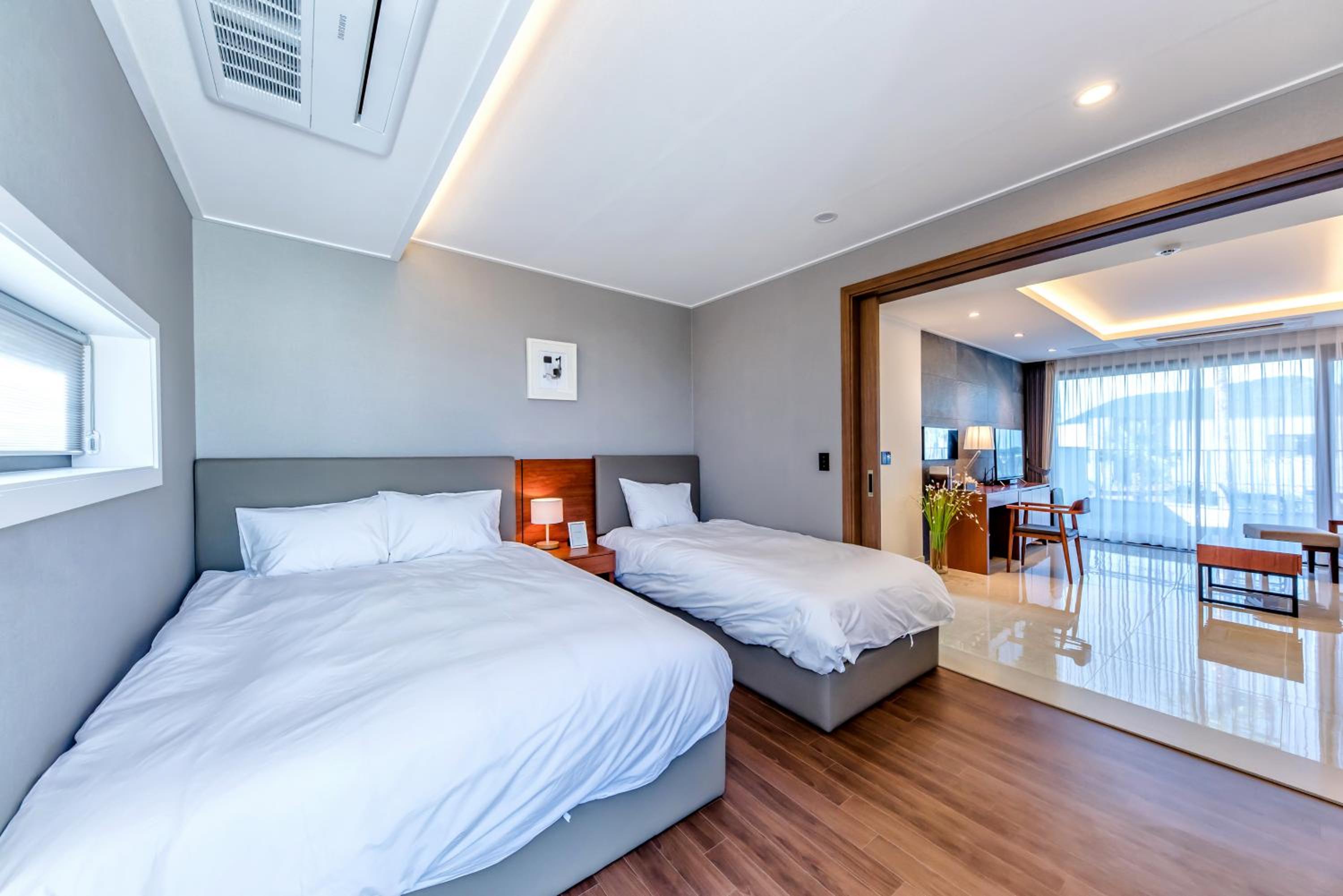 Jeju Vacations - Arts SpaPoolvilla - Property Image 12