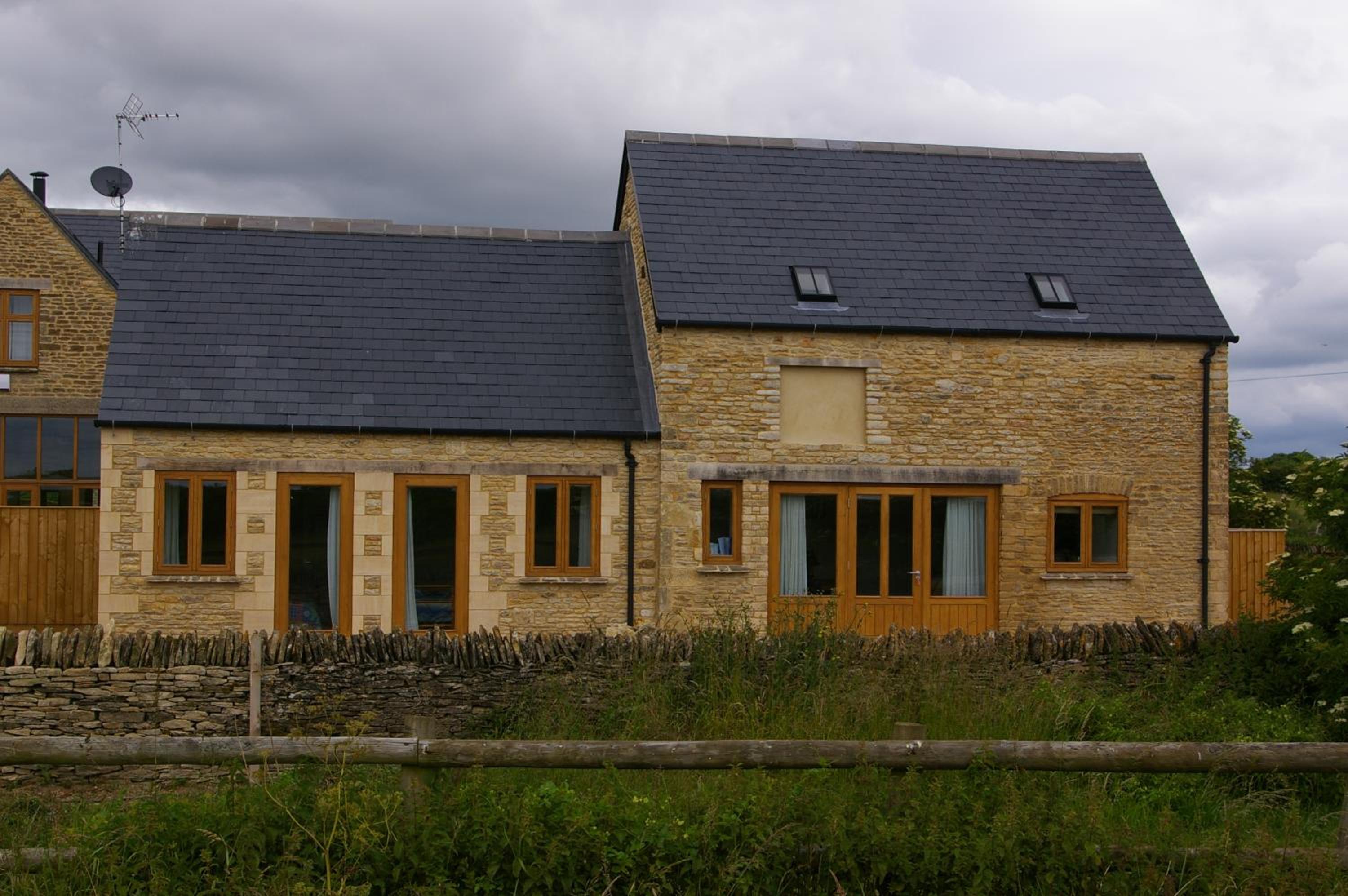 Ty Nant Cottages and Suites view 5